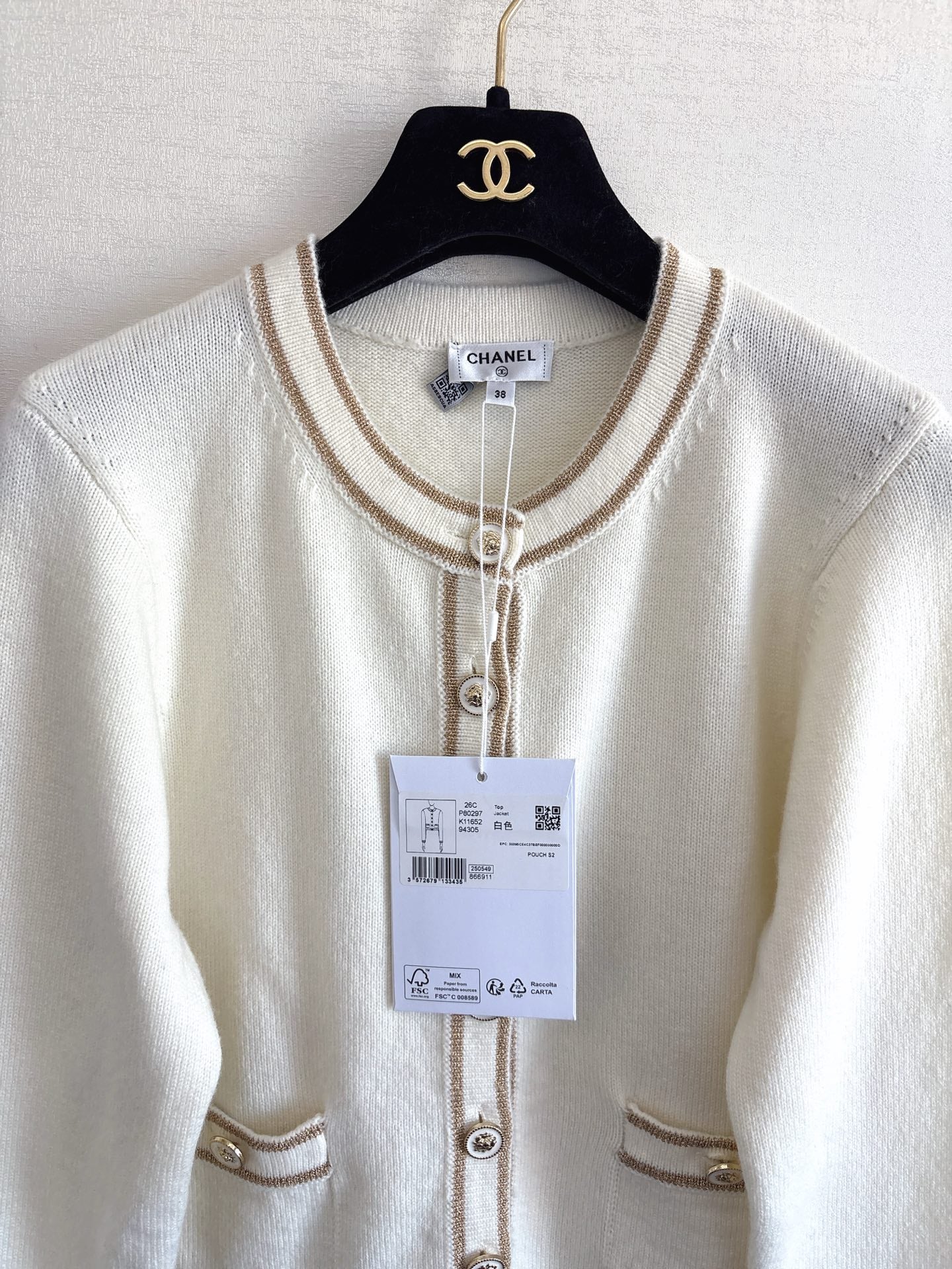 Chanel 2025 Crew Neck Long-sleeved Cardigan White Cashmere 329415