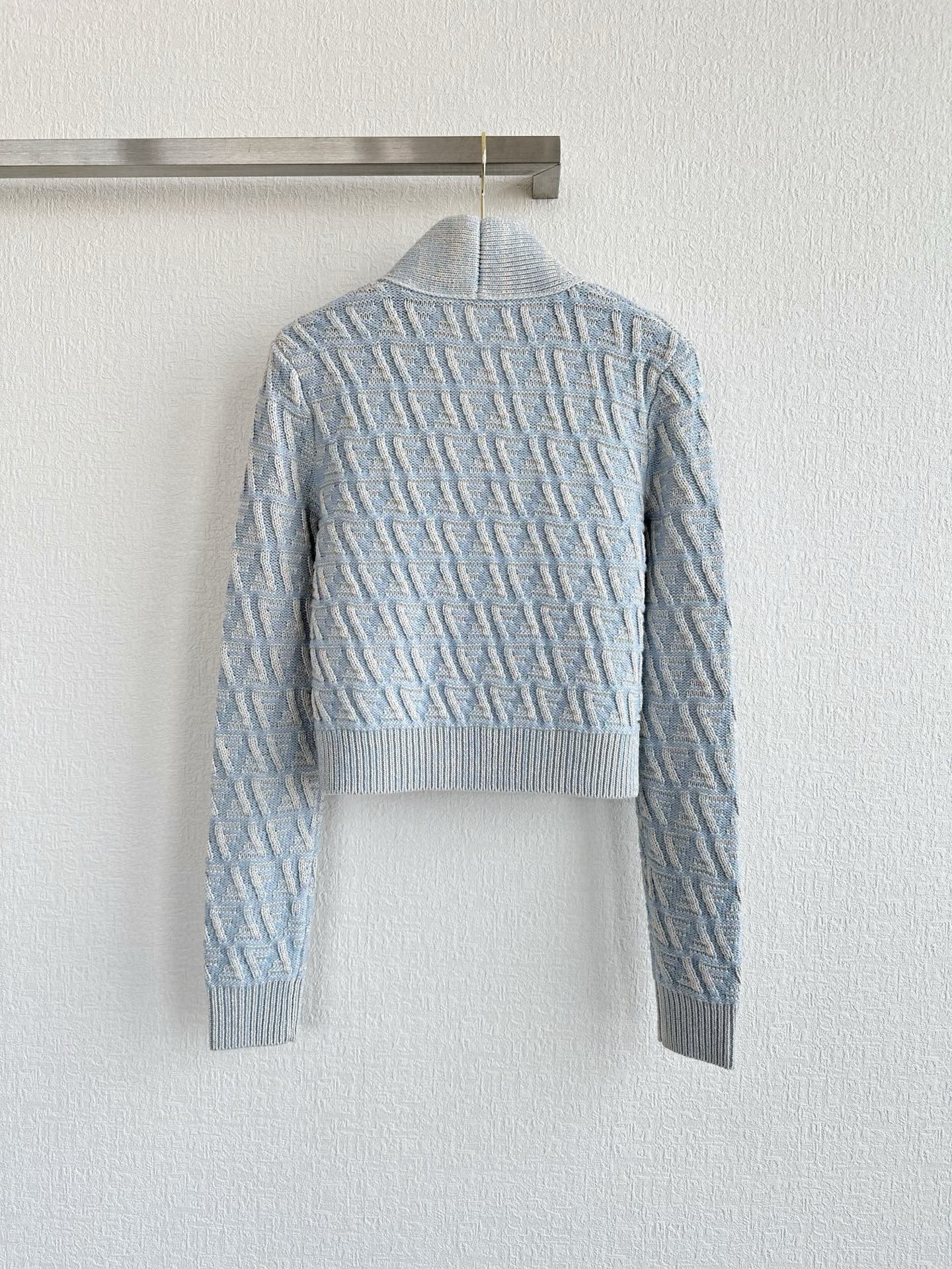 Fendi 25 Short Coat Light Blue Wool 0033