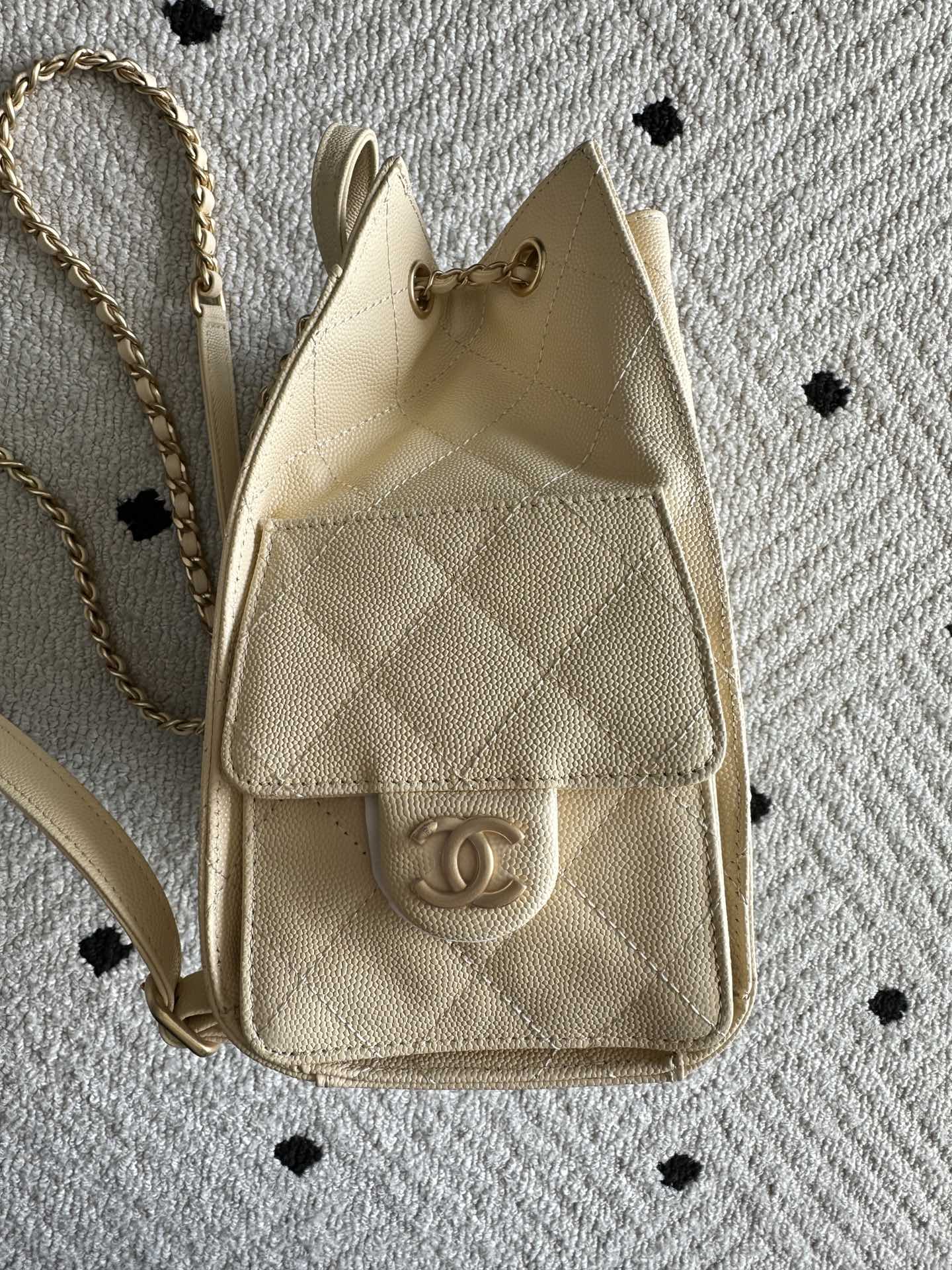 Chanel 2025 Backpack 23cm Light Yellow Grained Calfskin 318276
