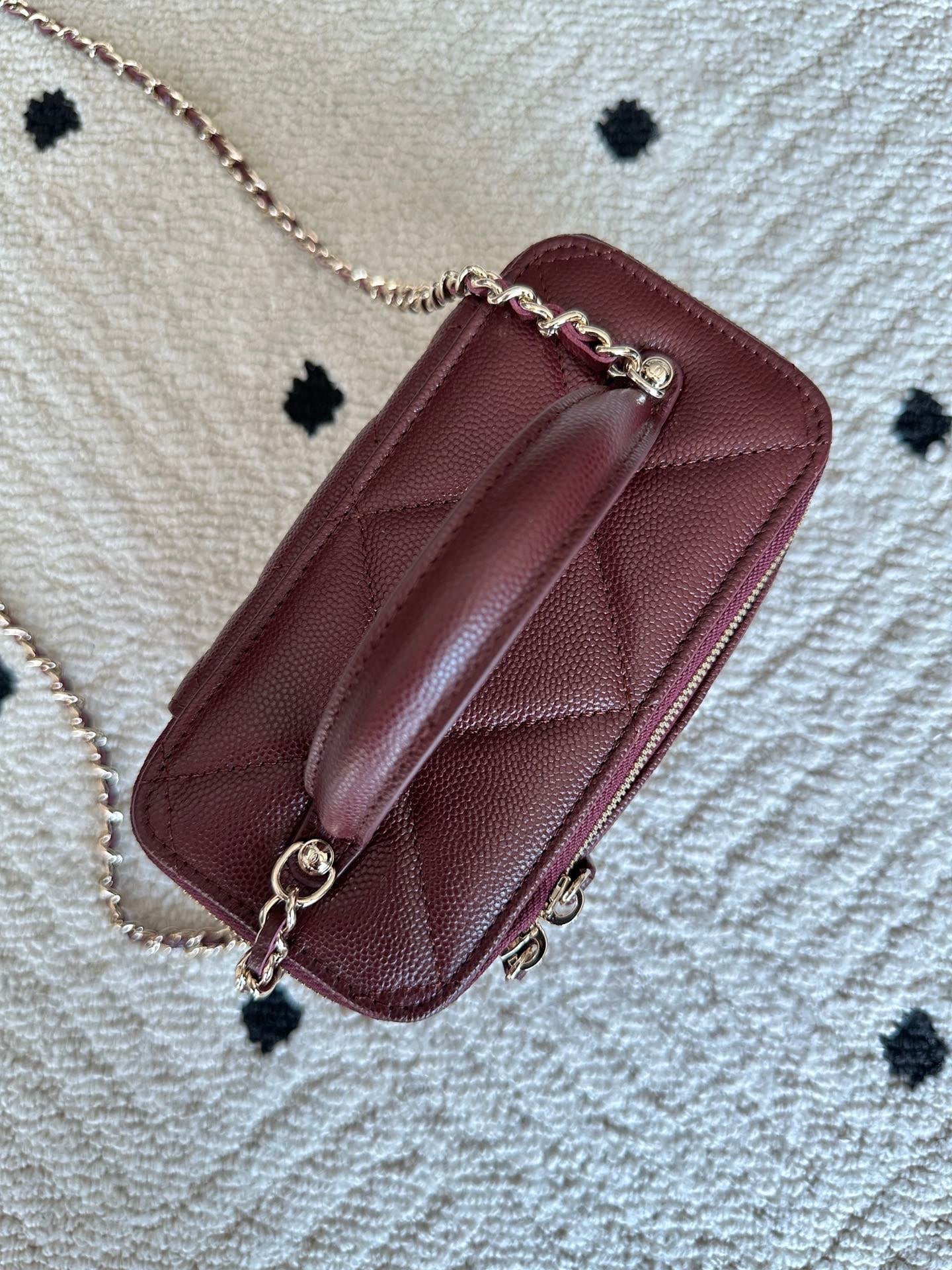 Chanel 2025 Vanity 17cm Bag Burgundy Caviar Leather 320301