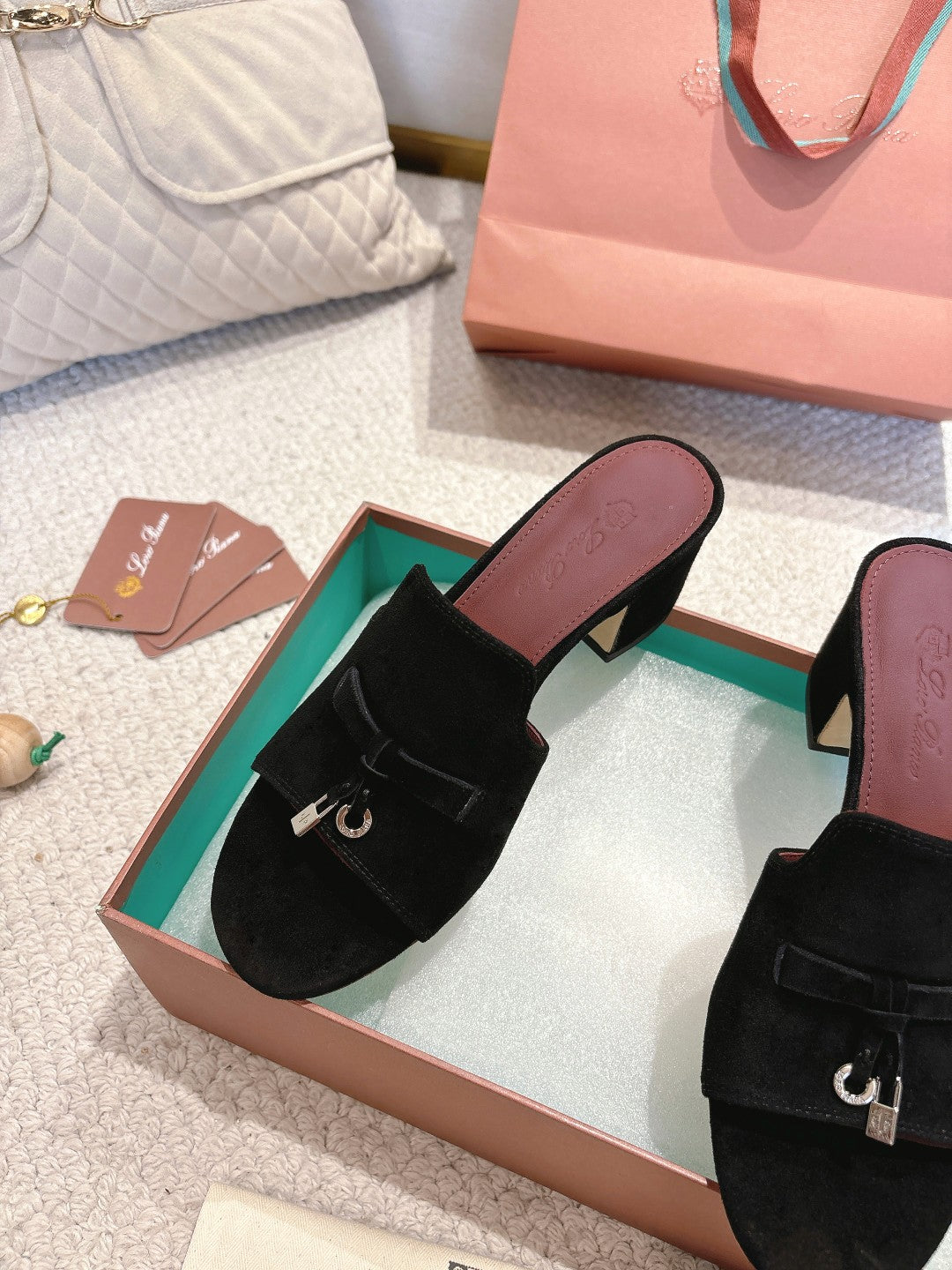 LP 25 Summer Charm Sandal 55 Black Suede