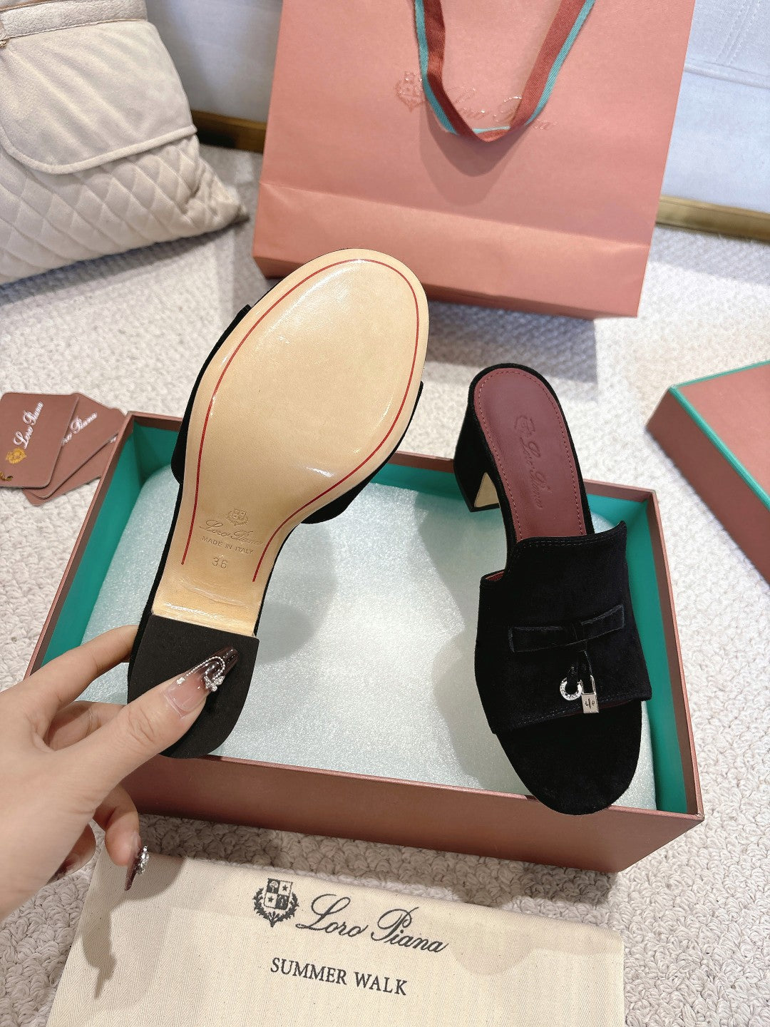 LP 25 Summer Charm Sandal 55 Black Suede