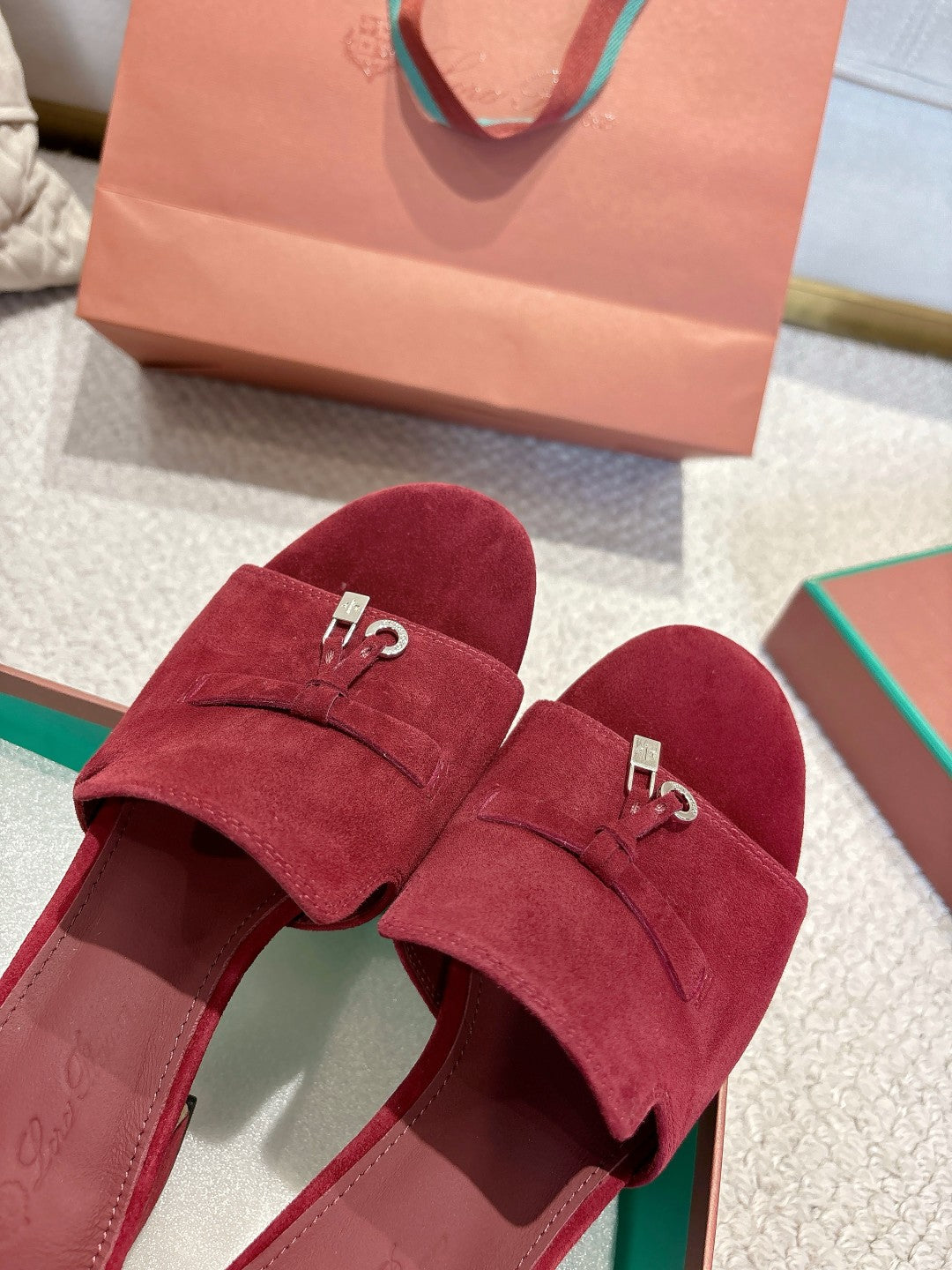 LP 25 Summer Charm Sandal 55 Burgundy Suede