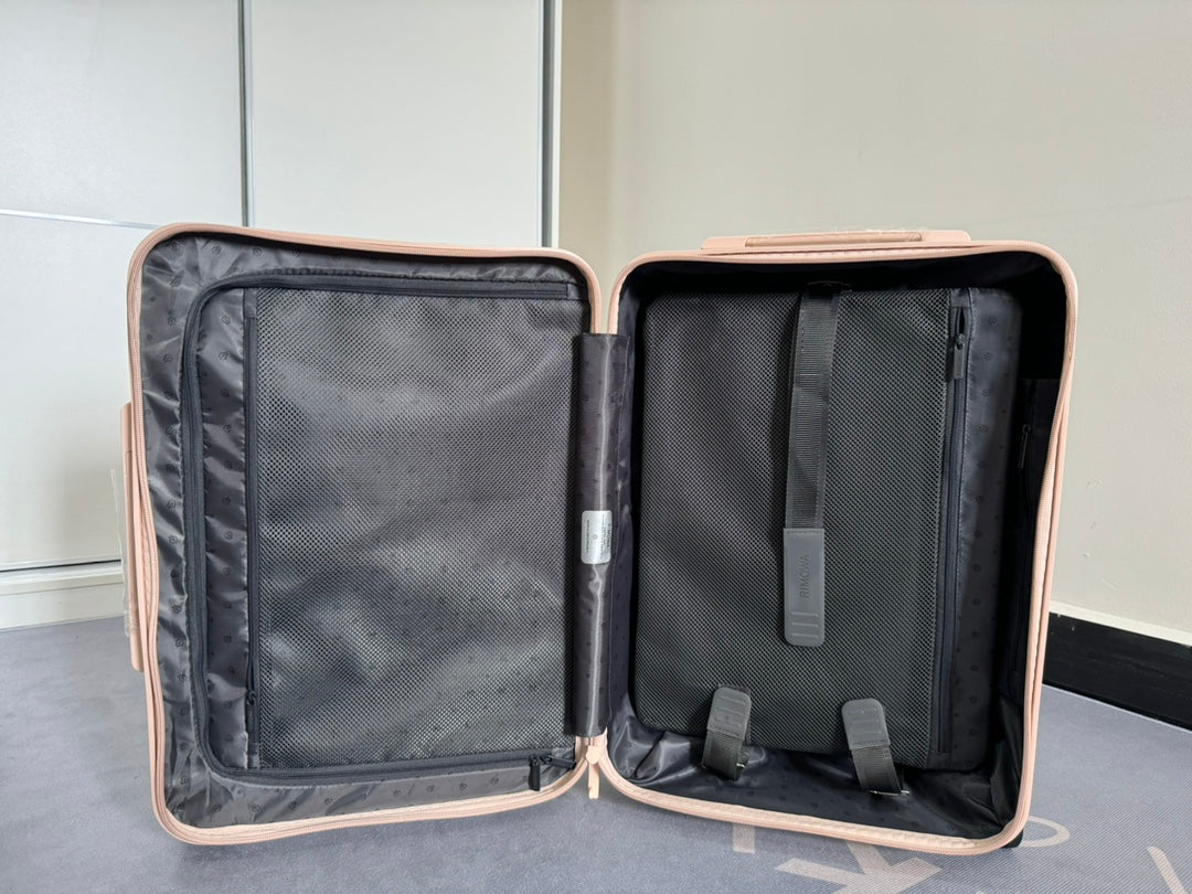 Rimowa 2025 Essential Suitcase Petal Pink Polycarbonate 274068