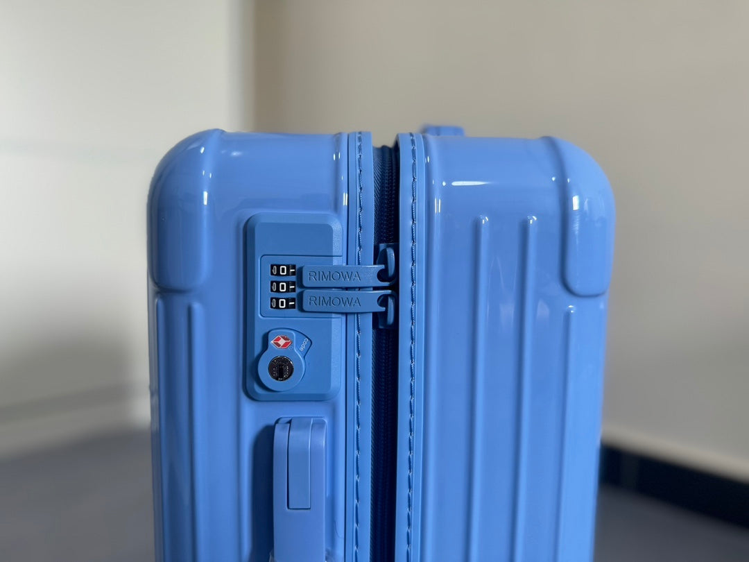 Rimowa 2025 Essential Suitcase Ocean Blue Polycarbonate 274086