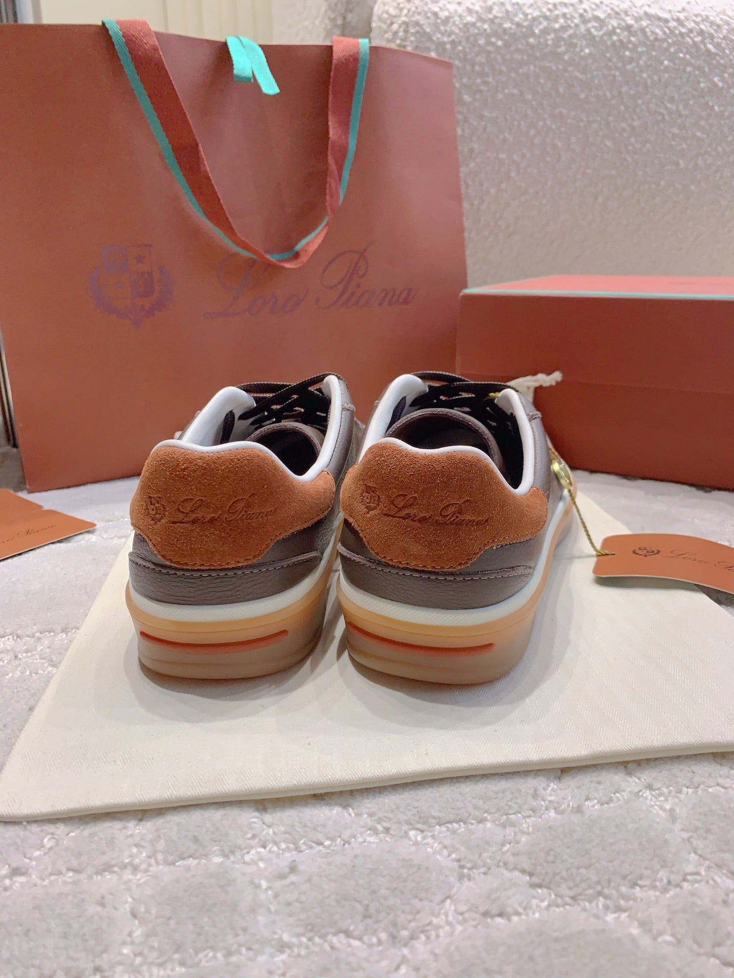 LP sneaker unisex style dark brown sheepskin mix suede 382663