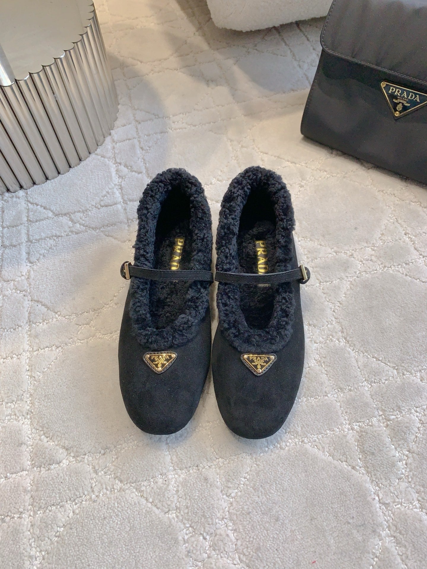 Pra 2025 Fur-lined Flat Black Suede Wool 557120