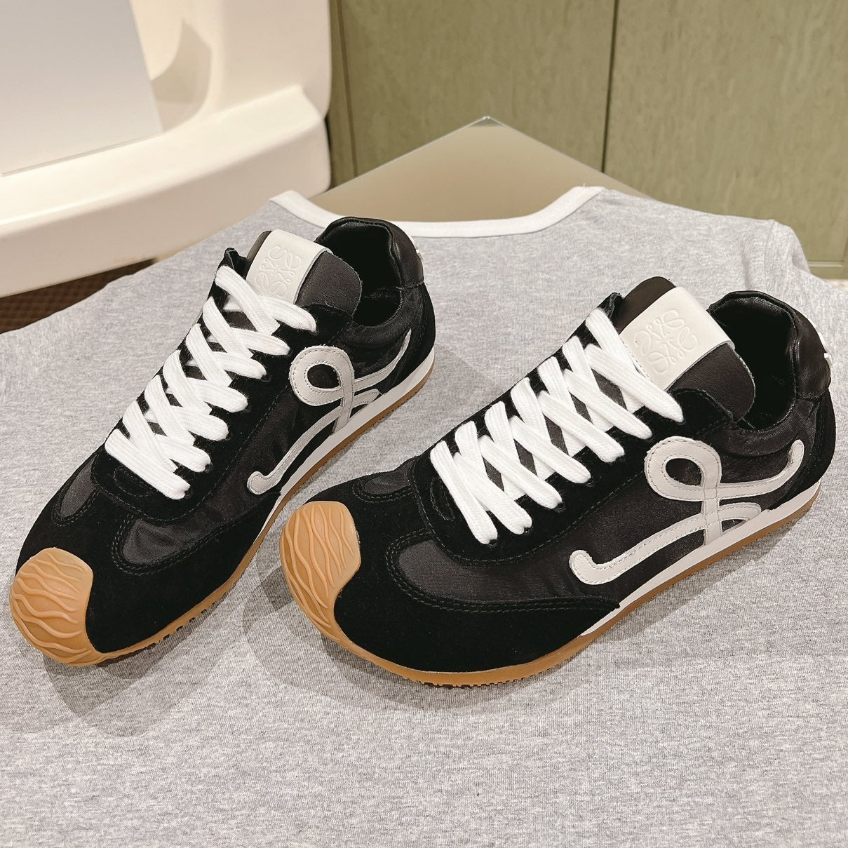 Loewe 2025 Ballet Runner 2.0 Sneaker Black White Suede 556041