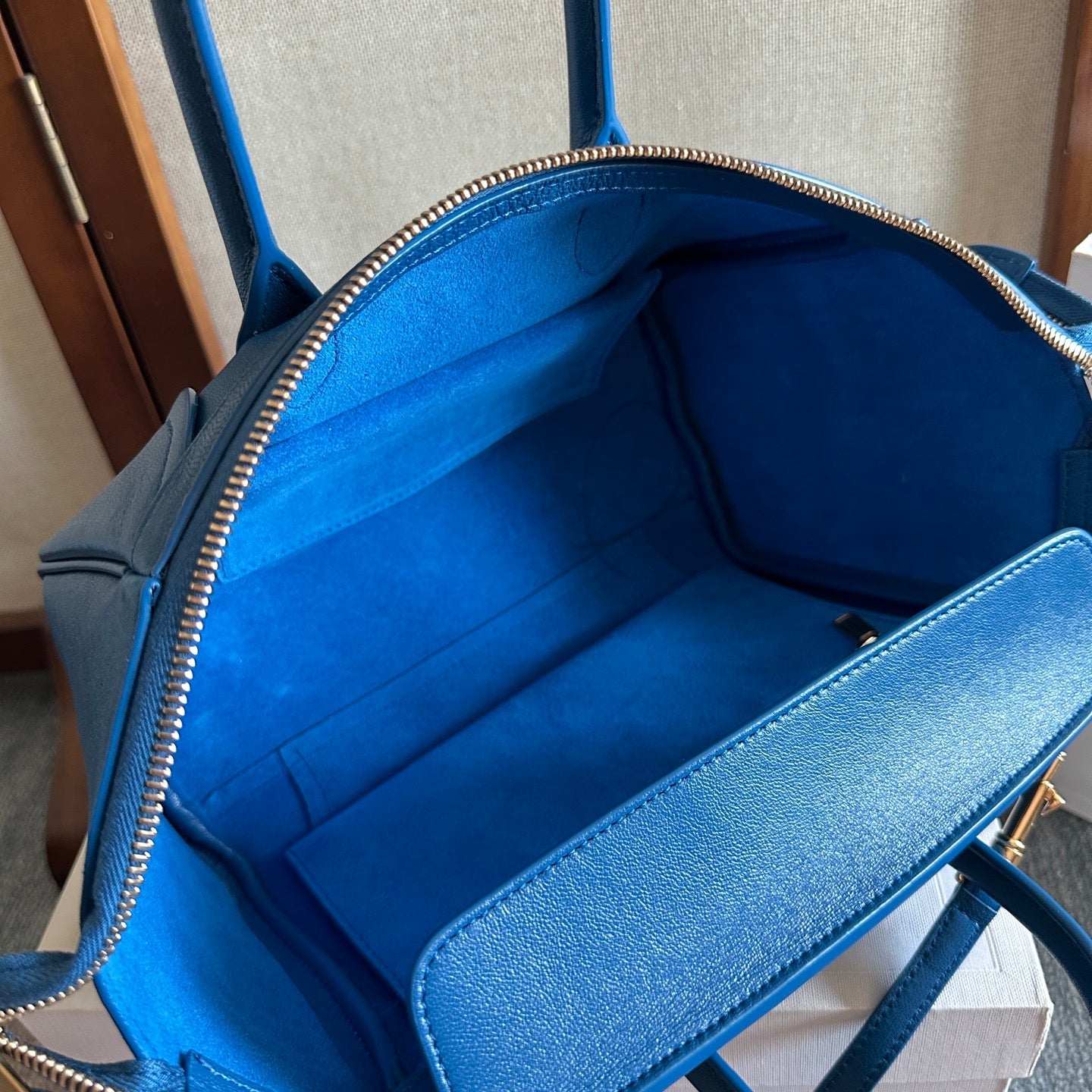 Celine 2026 Luggage Blue Shiny Lambskin 276254