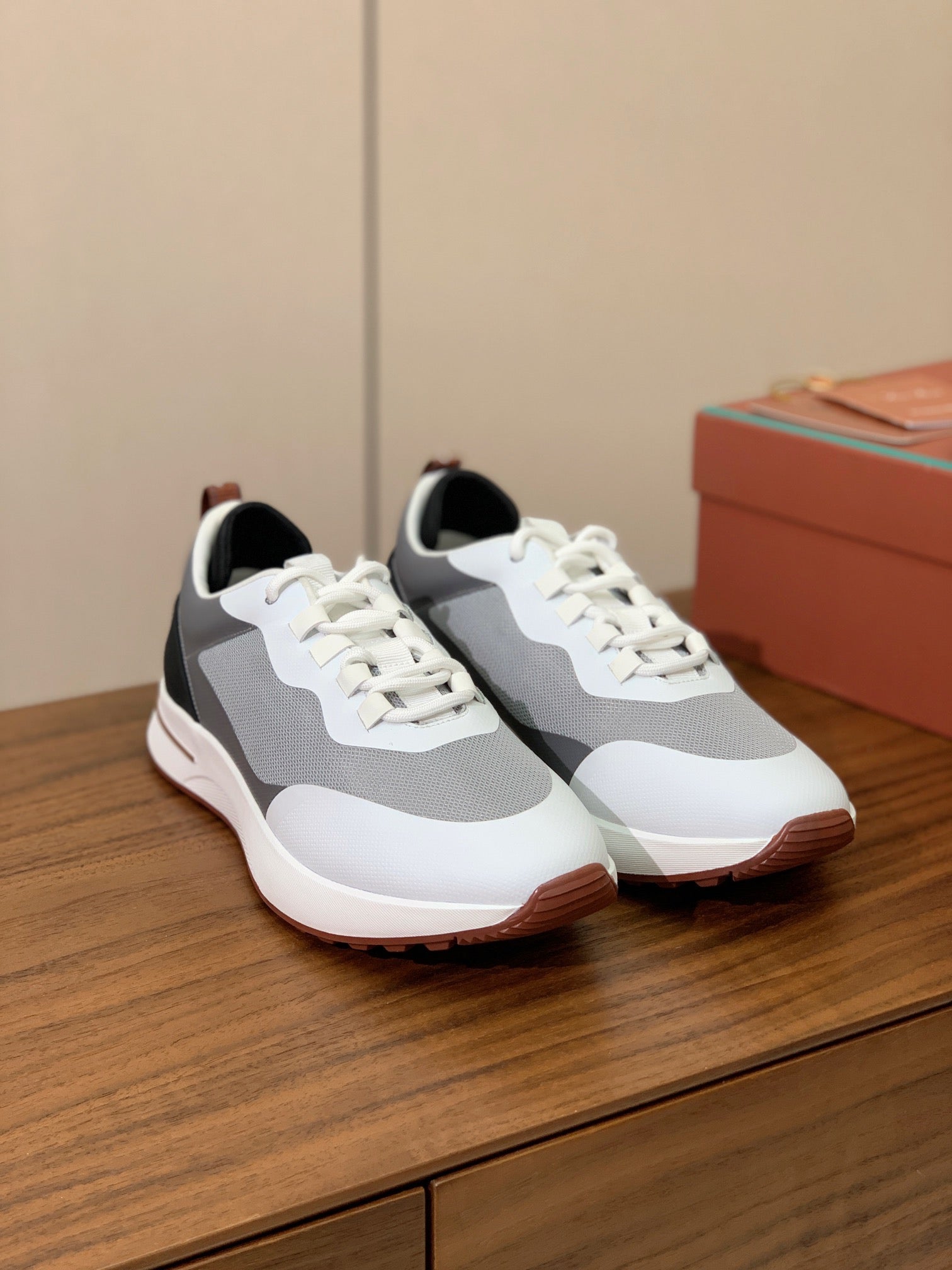 LP Week-End Walk Sneaker In Grey White Mix Black Mesh Fabric 984415