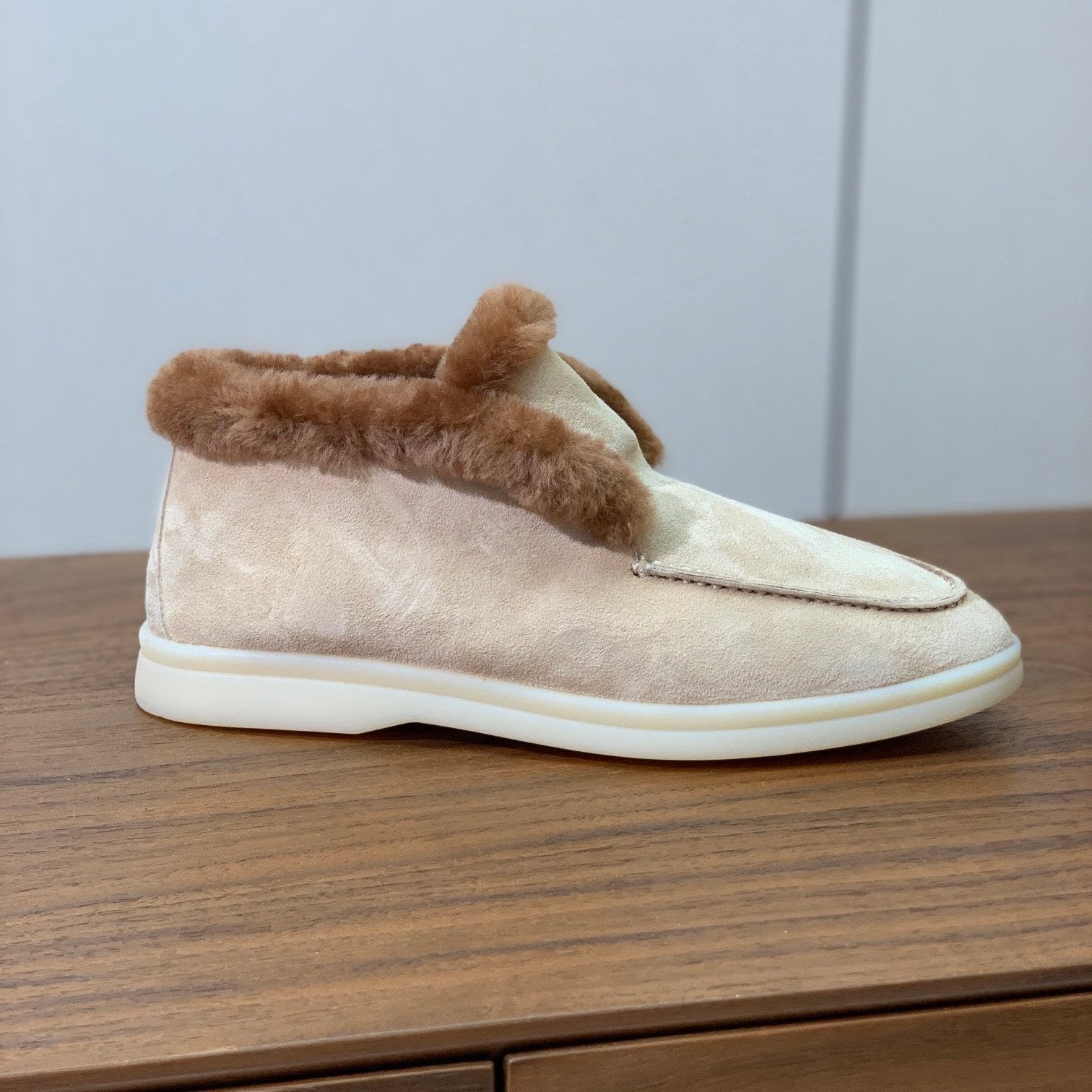 LP Open Walk Chukka Boot Beige Suede Lamb Fur