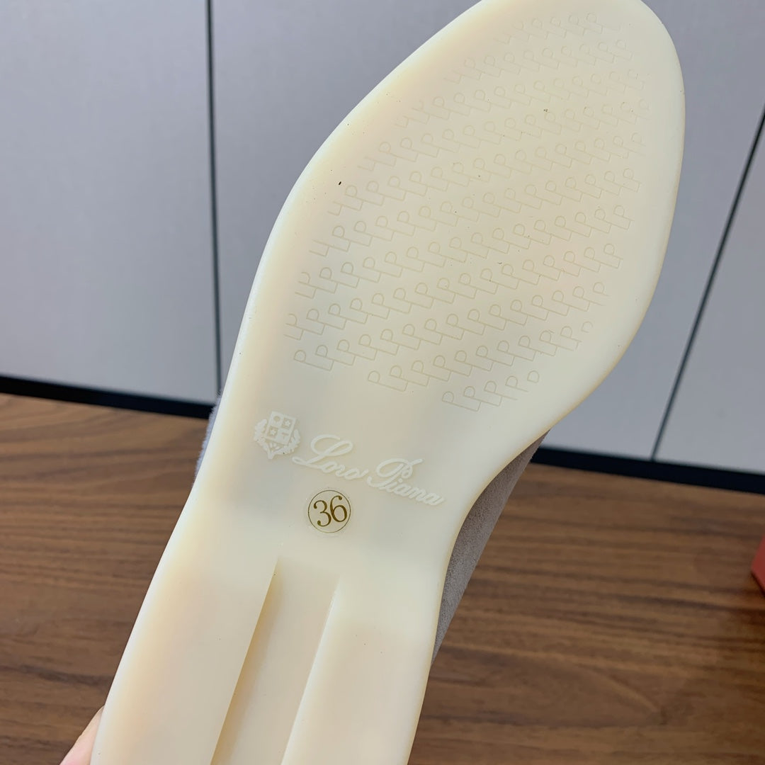 LP Open Walk Chukka Boot Powder Pearl Suede Lamb Fur