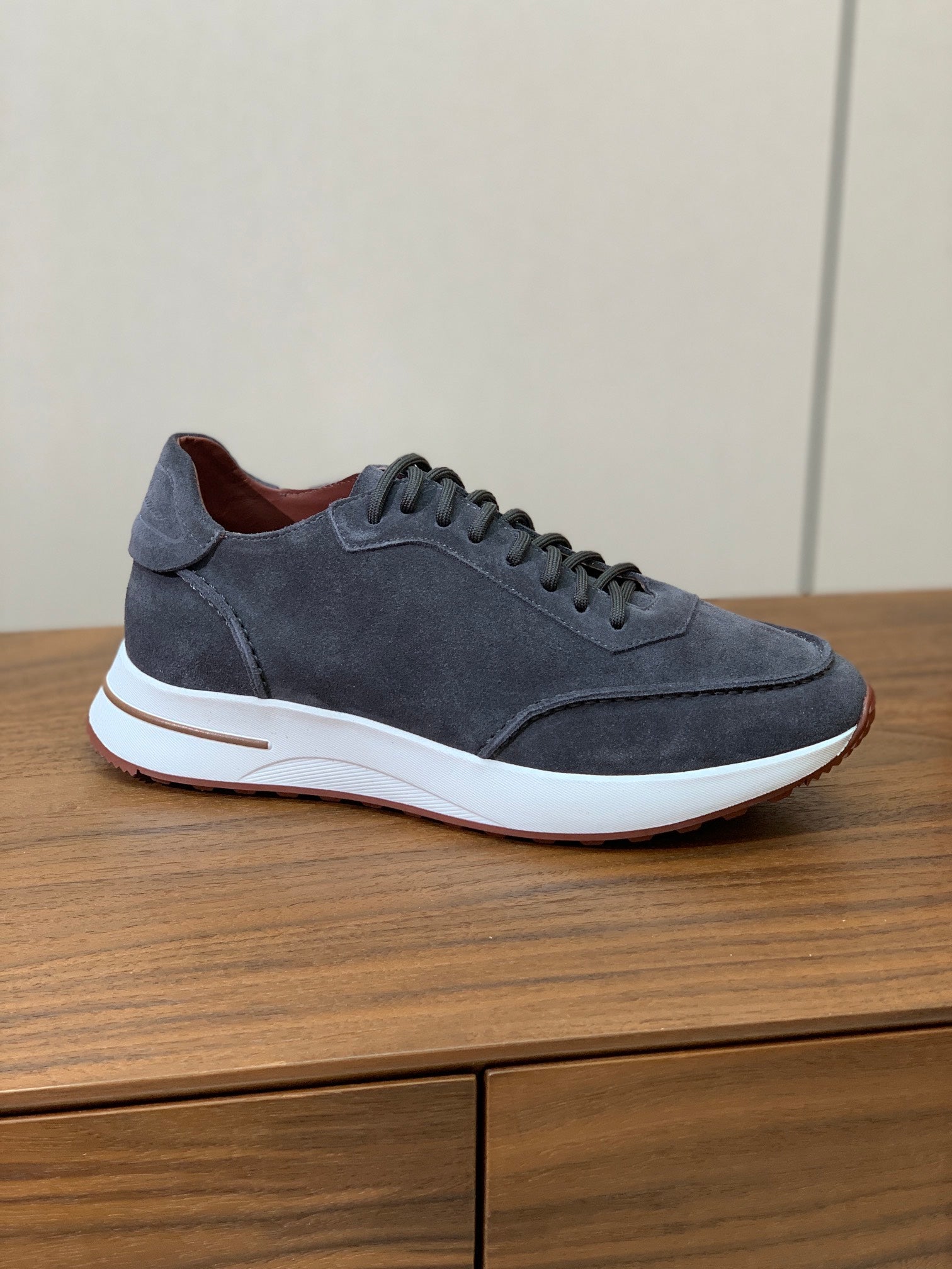 LP Week-End Walk Sneaker In Grey Suede 984398