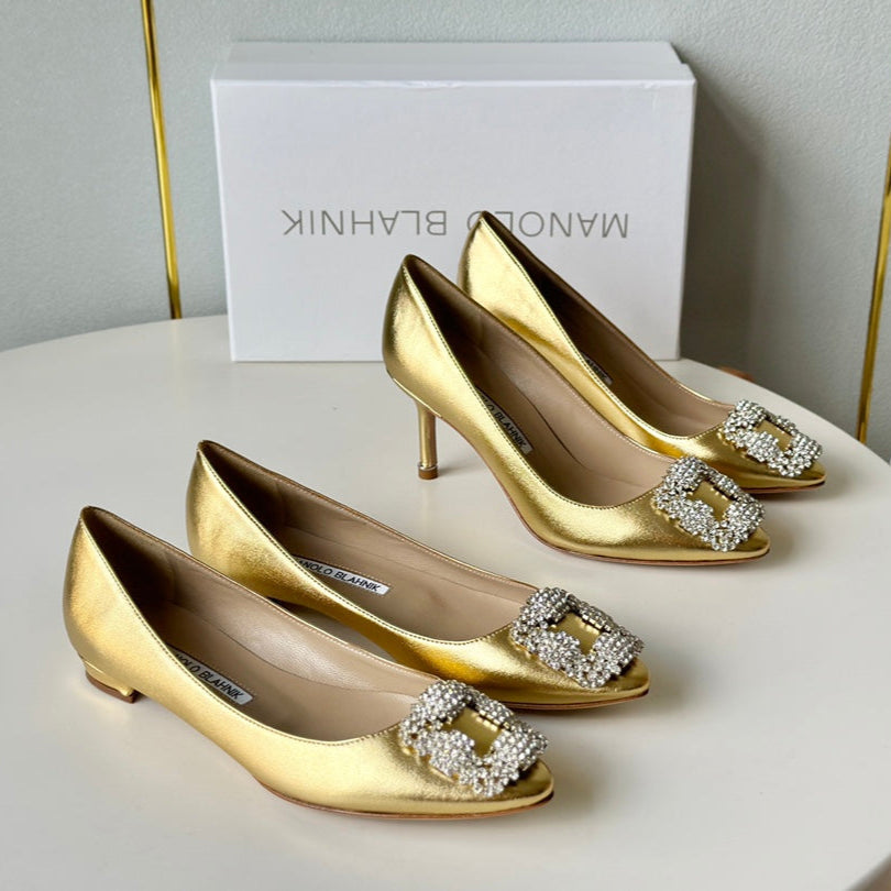 Manolo Diamond Buckle Pumps Gold Mirror Cowhide 451182