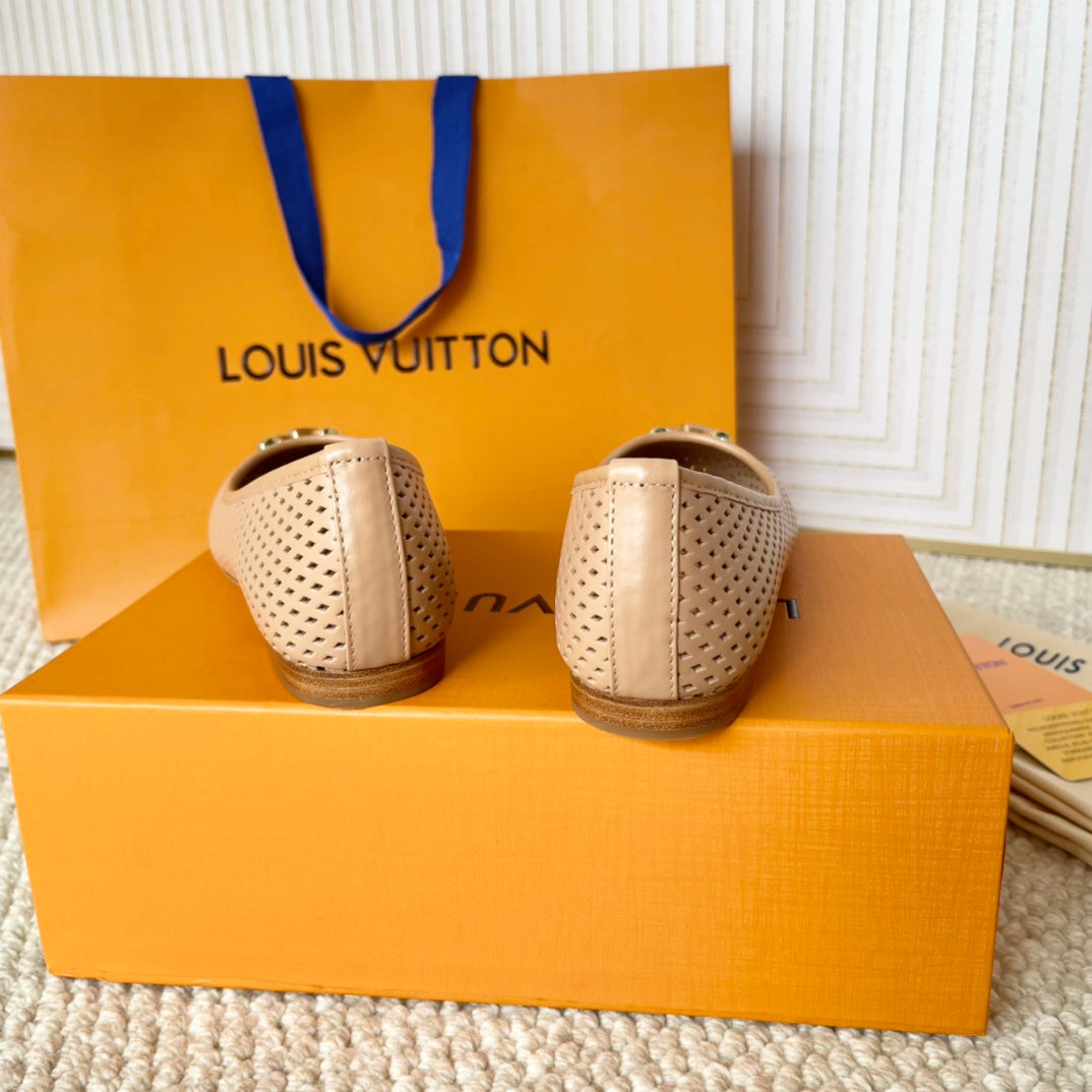 LV Shake Flat Ballerina Beige Cowhide