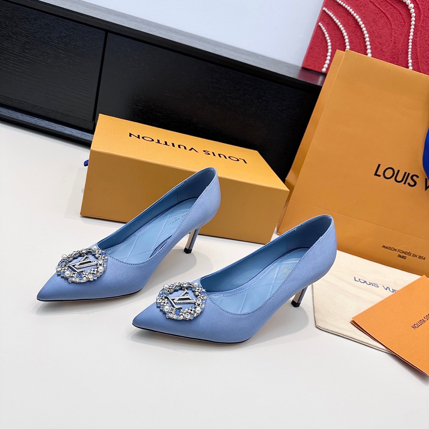 LV 26s  Pointed-Toe High Heels 75 Light Blue Premium Satin 622433