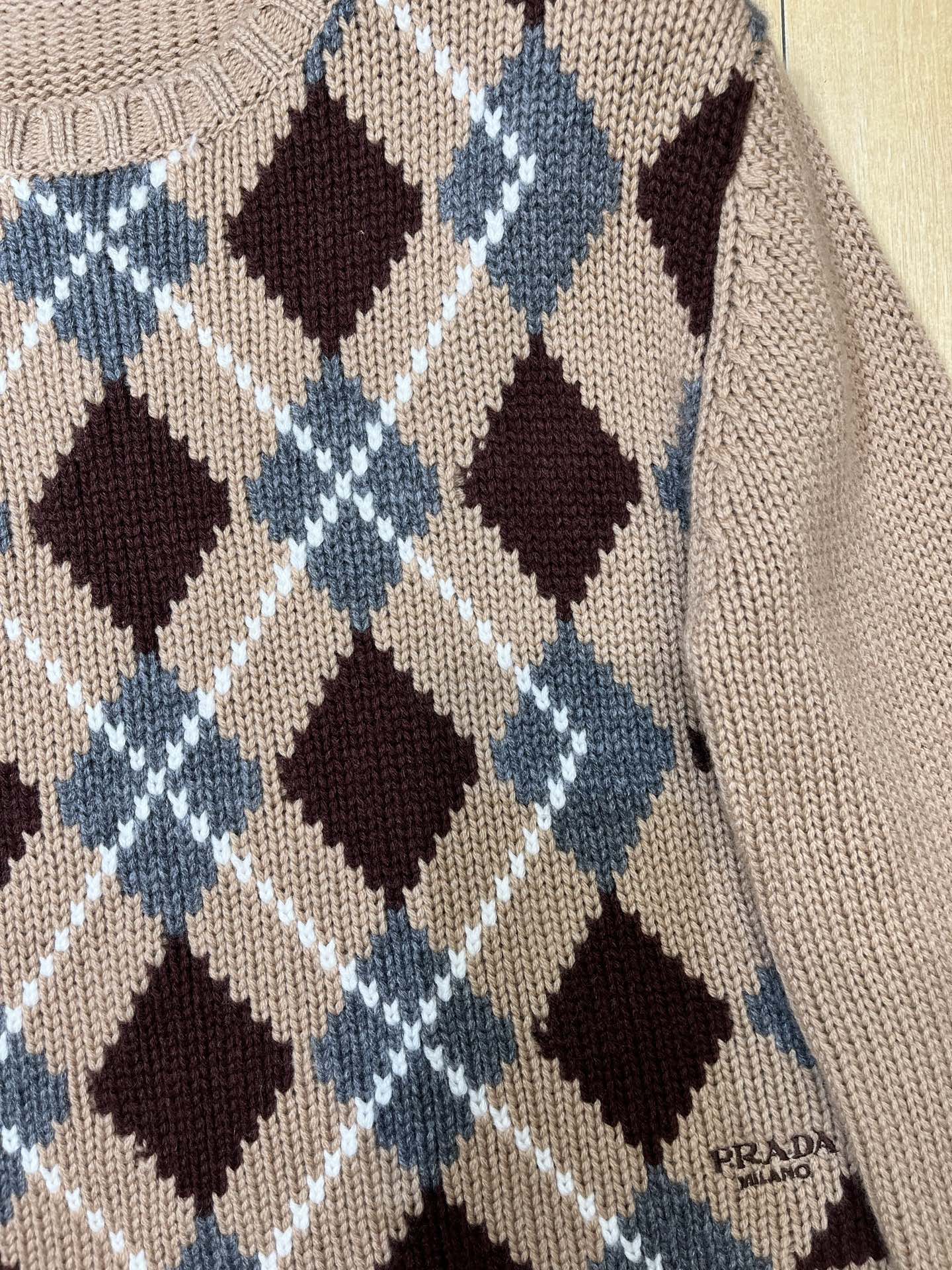 Prada 2025 Quilted Sweater Brown mix Colors Wool Cashmere