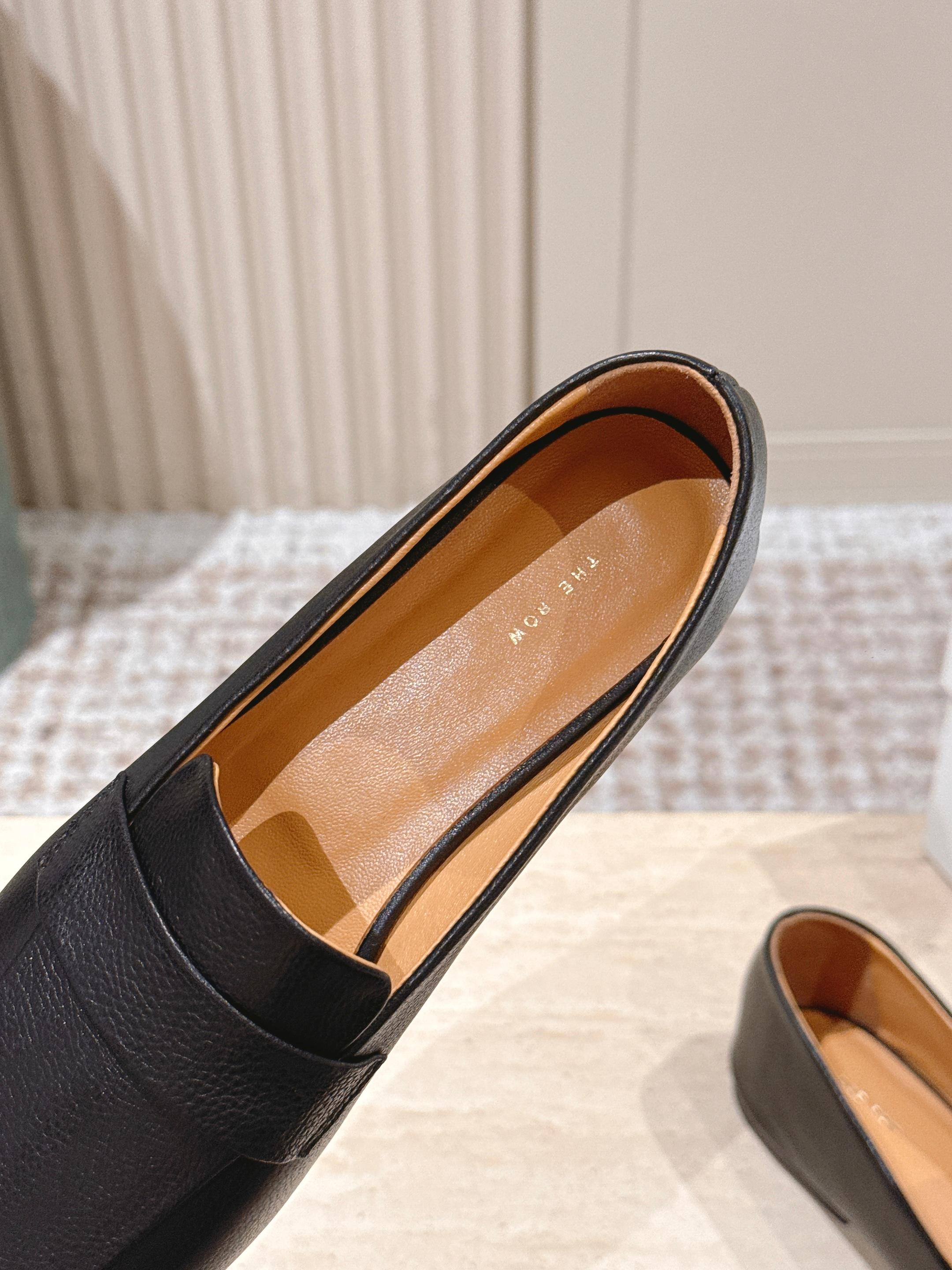 The Row 2025 Square Toe Loafer Black Sheepskin 556138