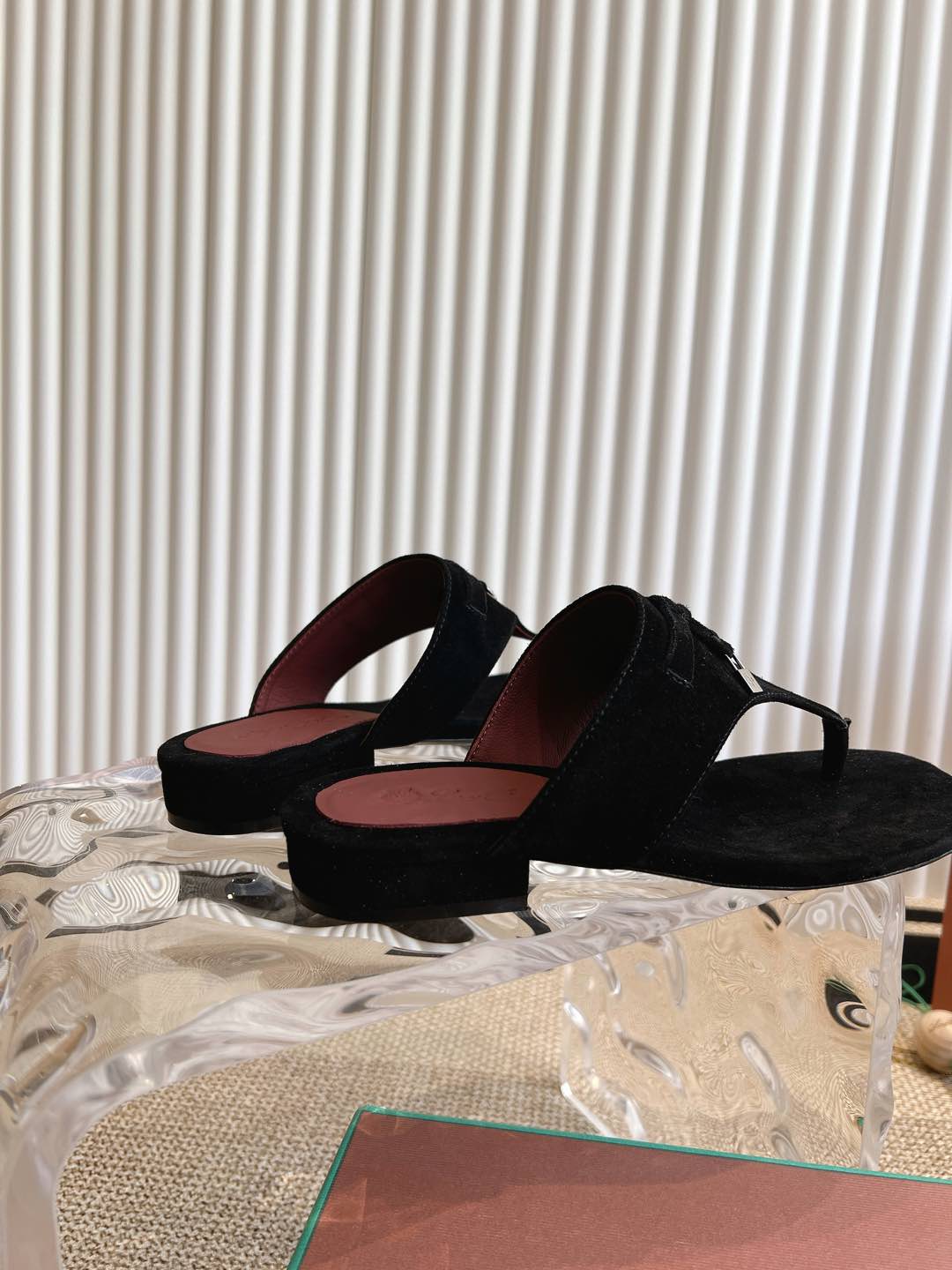 LP 25C Thong Slide Sandal Black Suede 208112