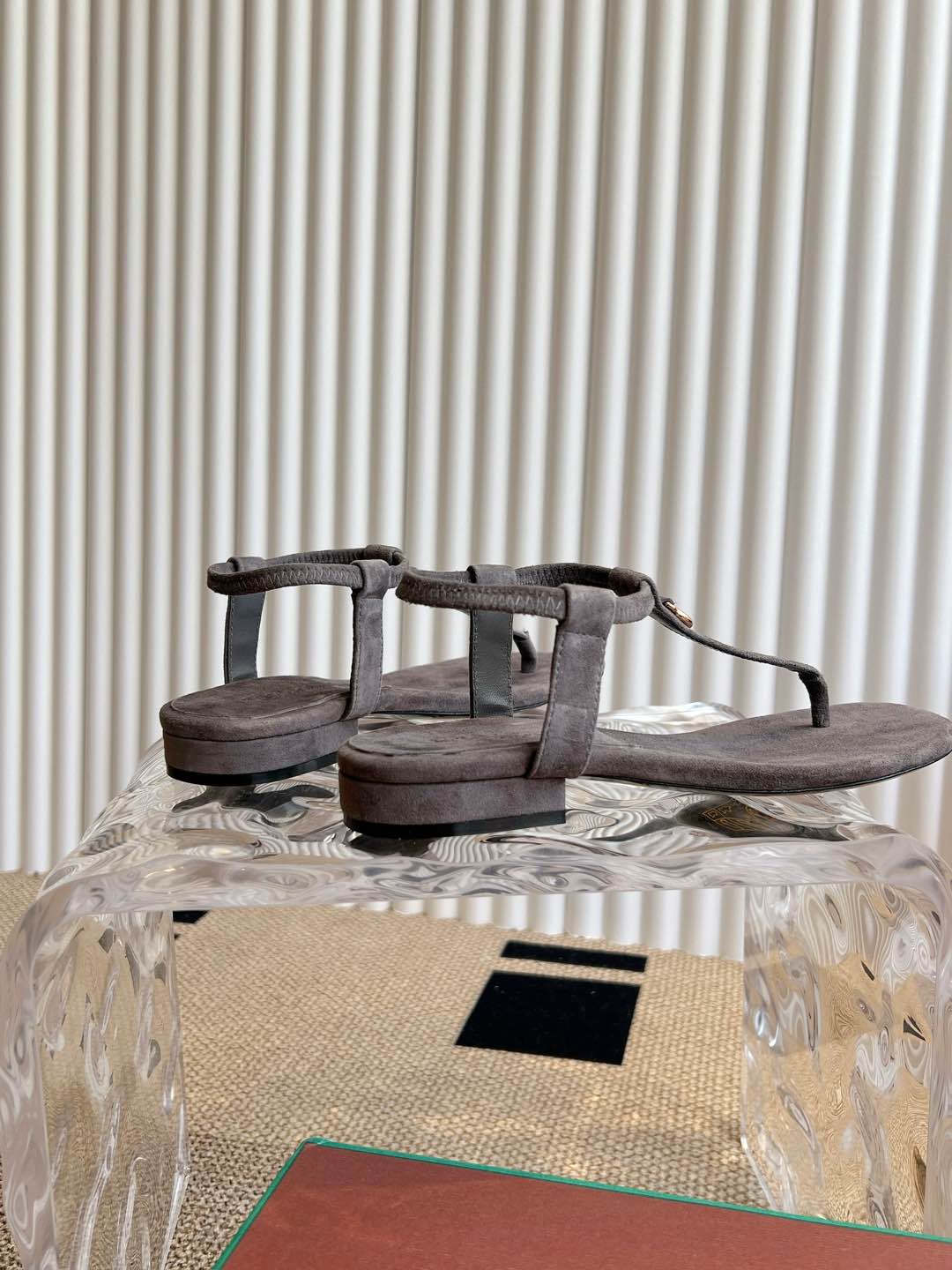 LP 25C Mindil Sandal  Koala Brown Suede 208098