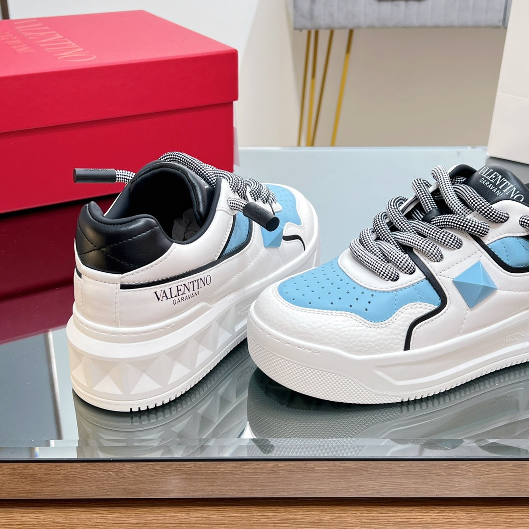 VT 2025 Garavani Sneakers White Black Blue Cowhide 546975