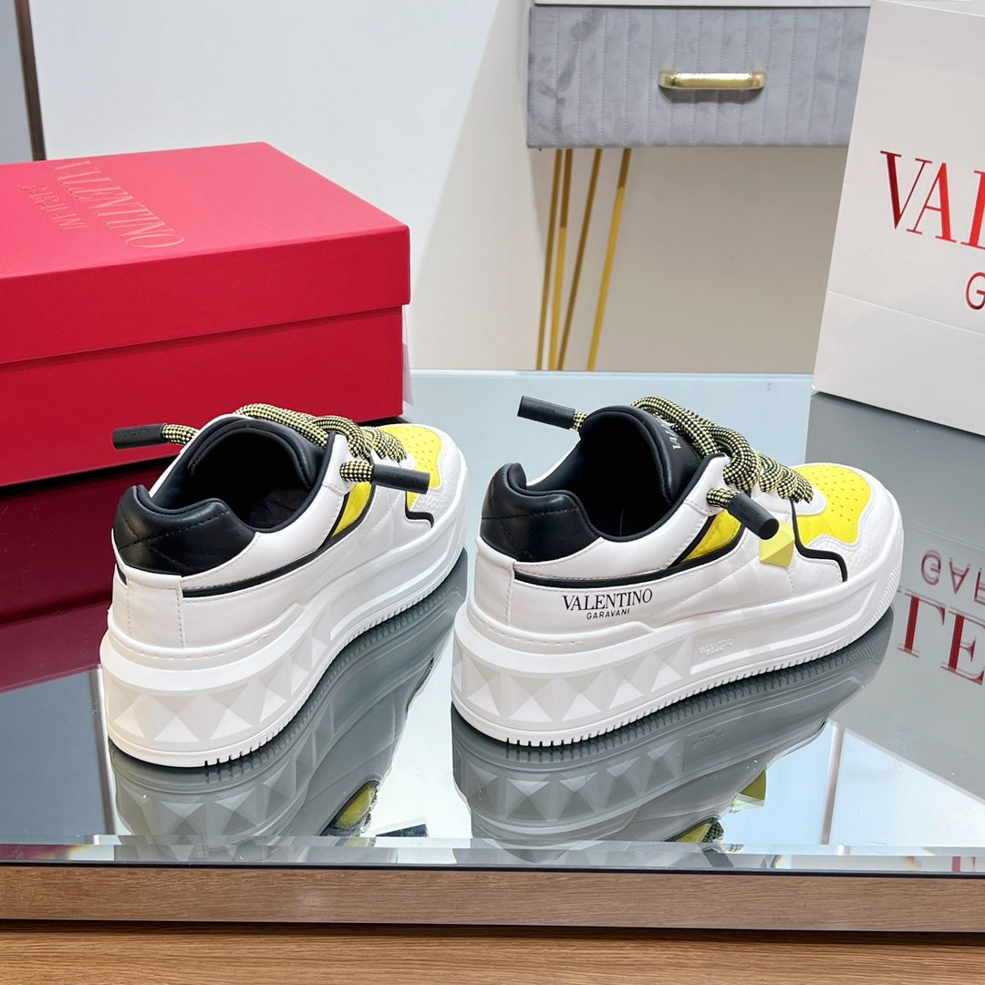 VT 2025 Garavani Sneakers White Black Yellow Cowhide 546976