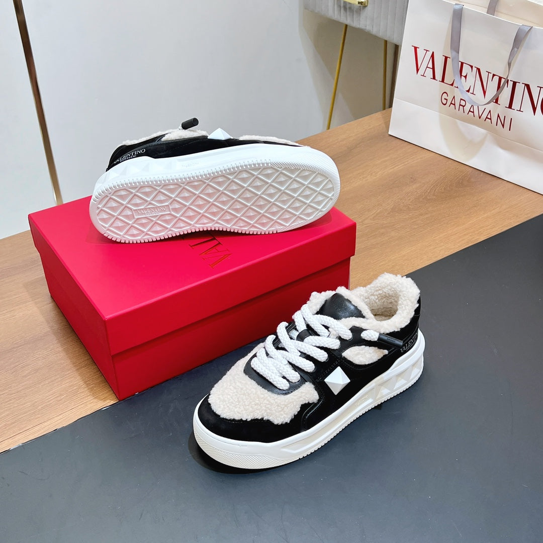 VT 2025 Garavani Sneakers Black Suede Wool Leather 546984