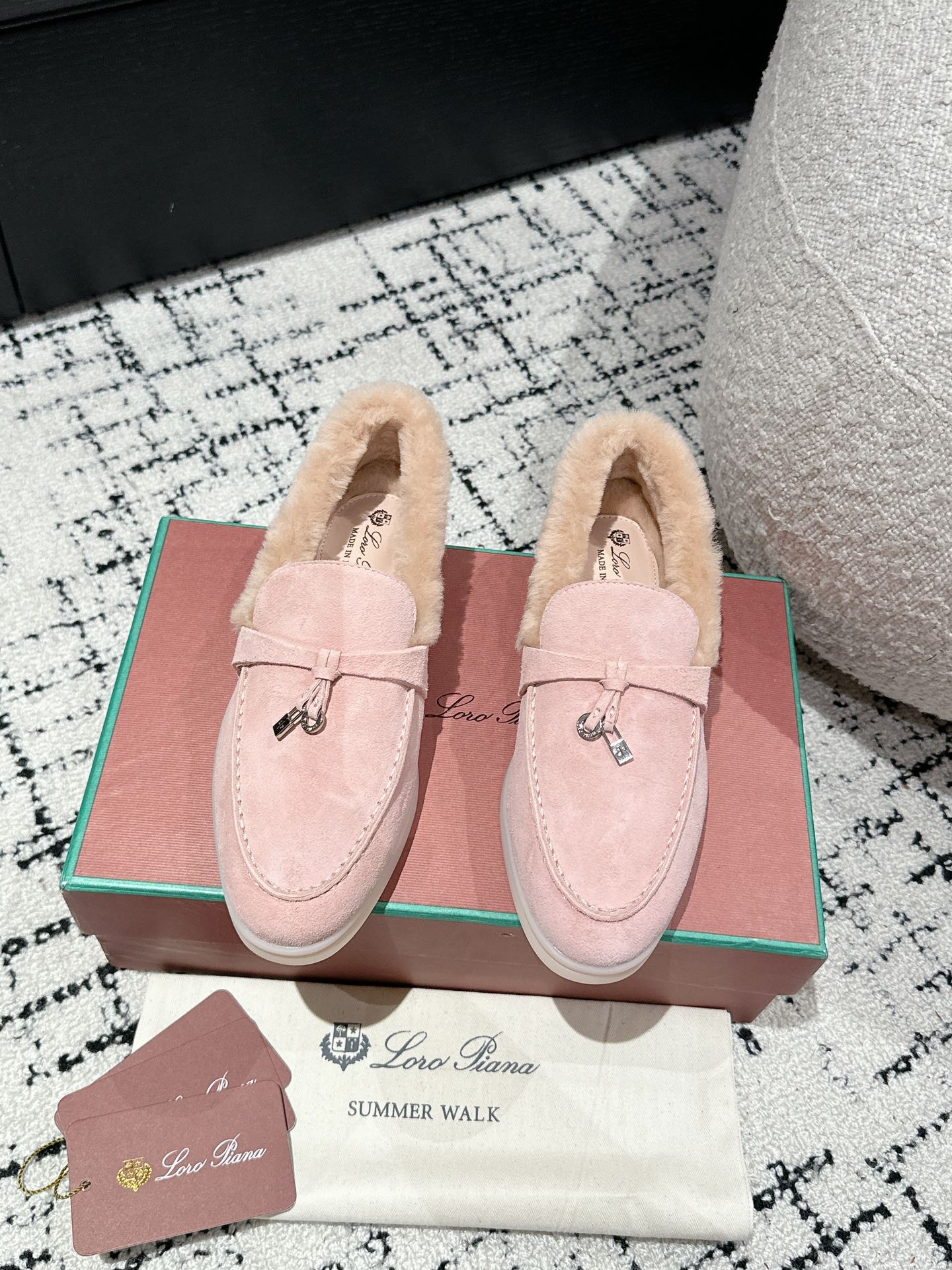 LP Summer Charms Walk Loafers In Light Pink Mix Beige Suede With Rabbit Fur Lining 985642