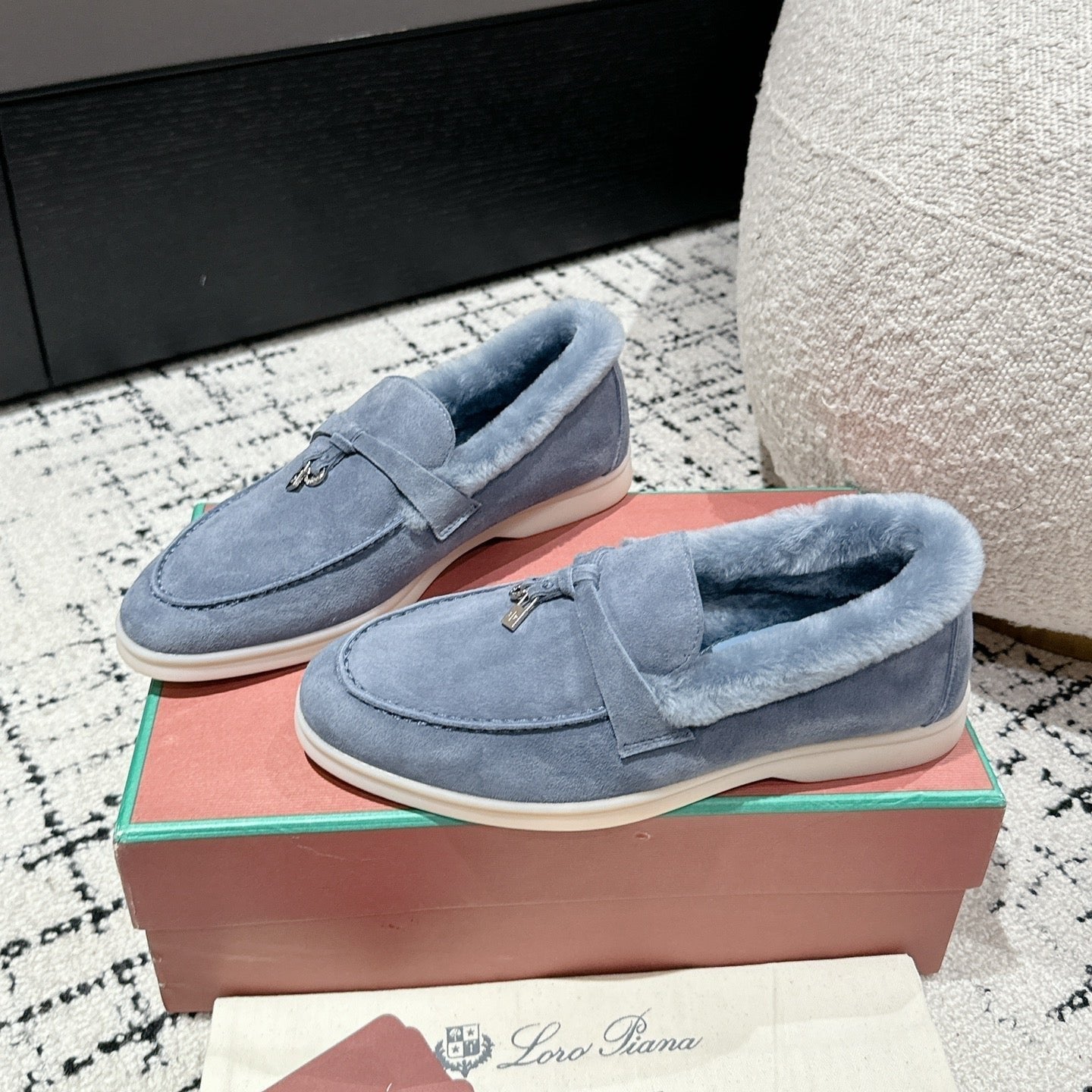 LP Summer Charms Walk Loafers In Light Aegean Suede With Rabbit Fur Lining 985647