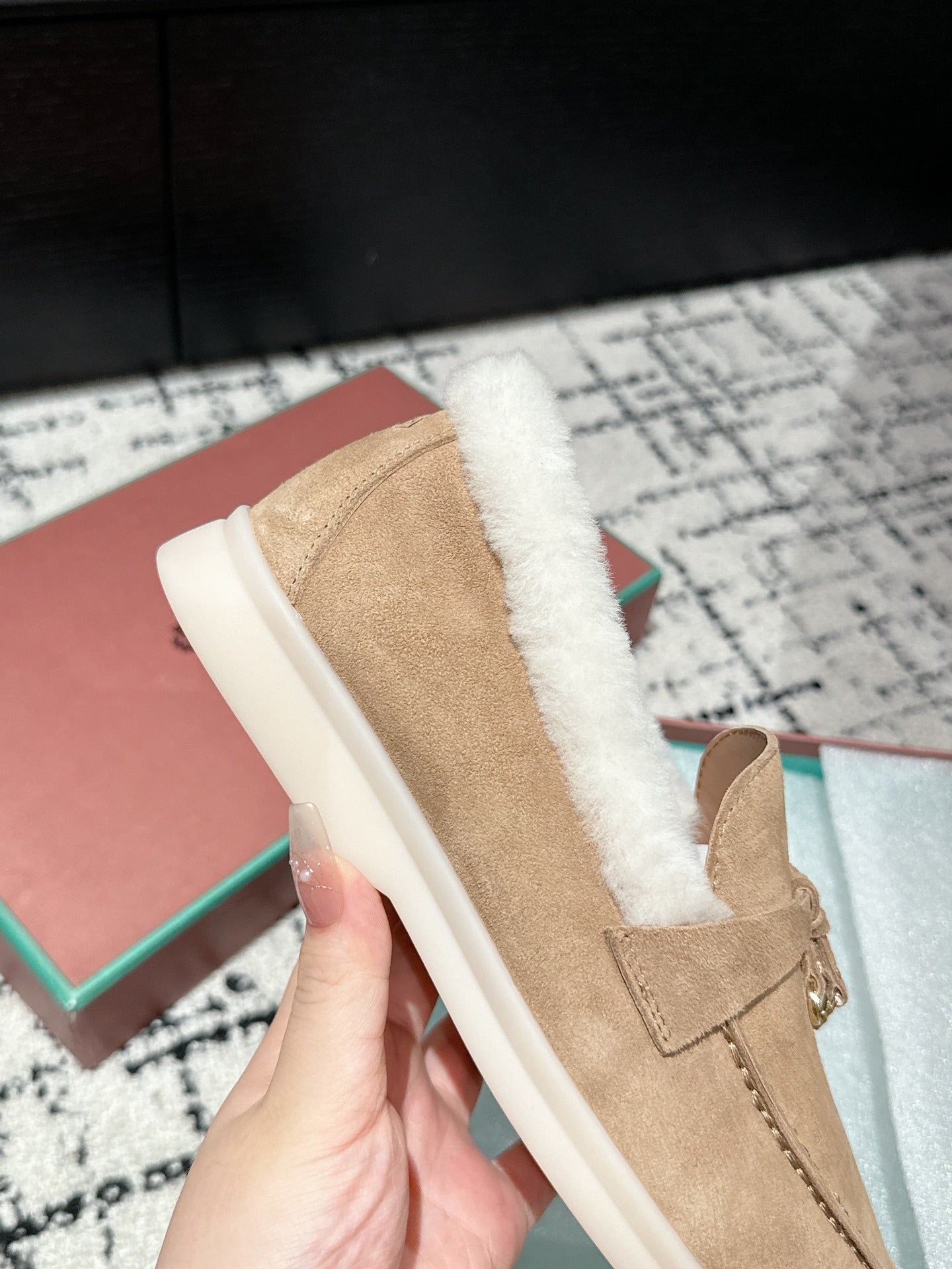 LP Summer Charms Walk Loafers In Dark Beige Mix White Suede With Rabbit Fur Lining 985652