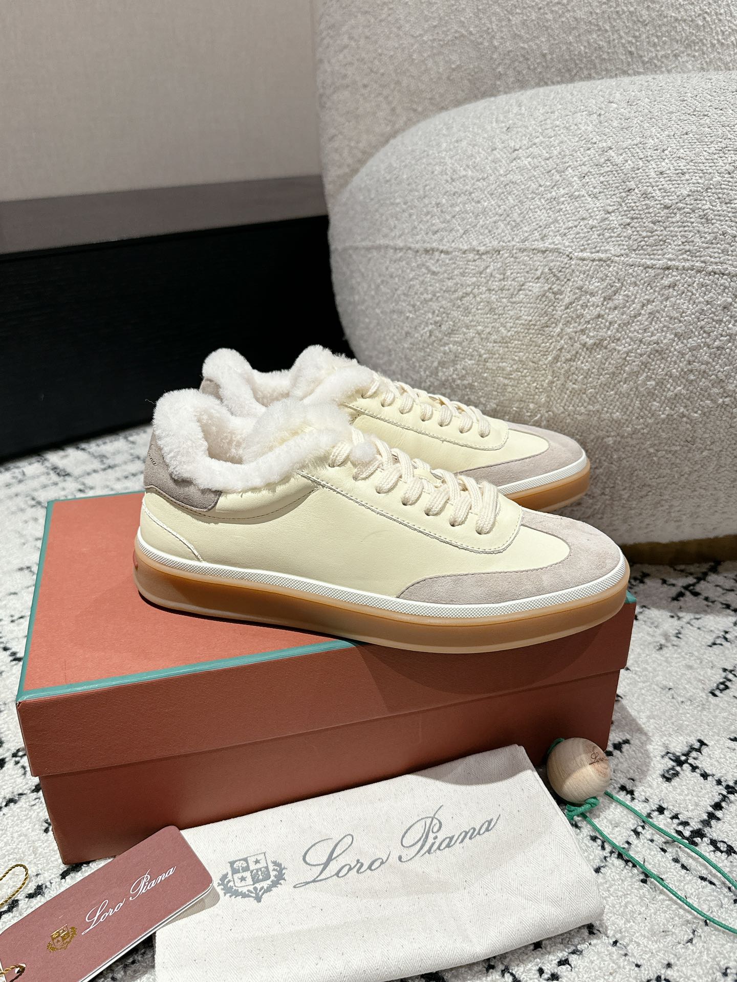 LP Tennis Walk Sneaker In Ivory White Mix Light Grey Lambskin Lined With Wool Fleece 985657