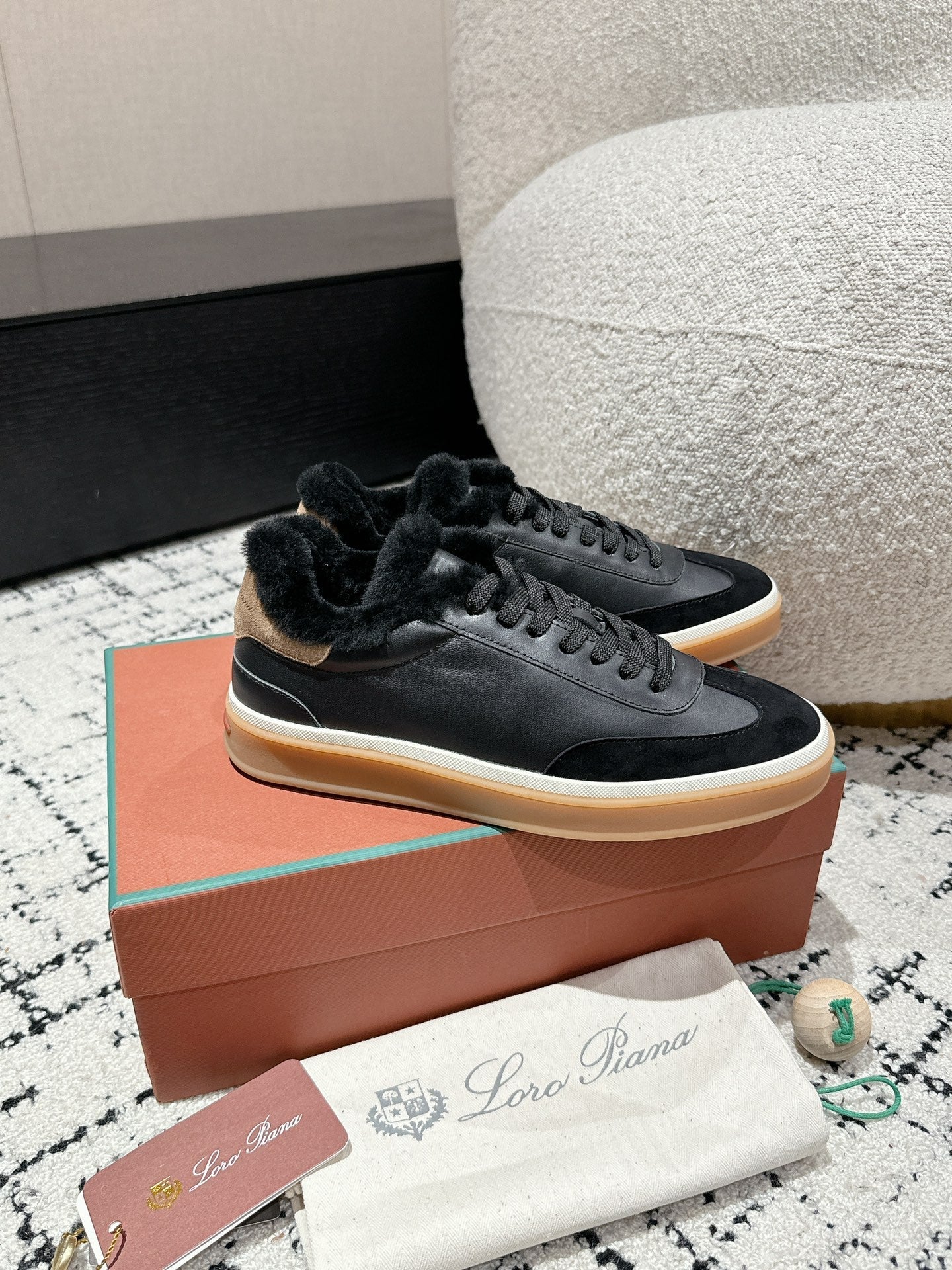 LP Tennis Walk Sneaker In Black Lambskin Lined With Wool Fleece 985659