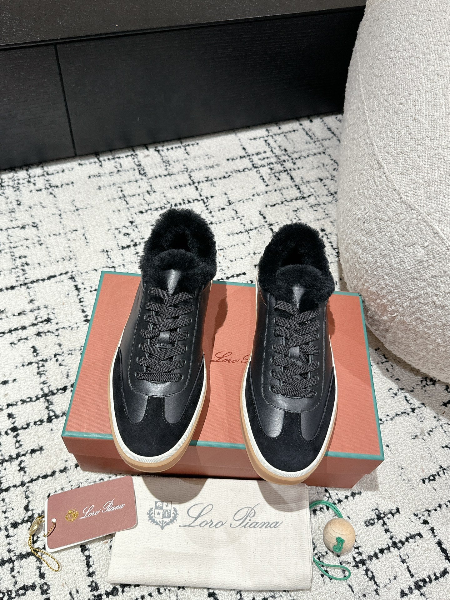 LP Tennis Walk Sneaker In Black Lambskin Lined With Wool Fleece 985659