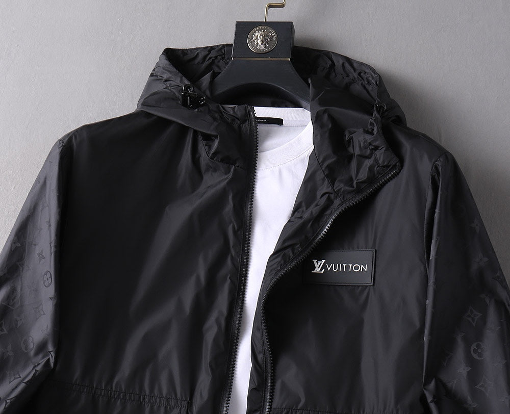 LV HOODED JACKET BLACK 239040