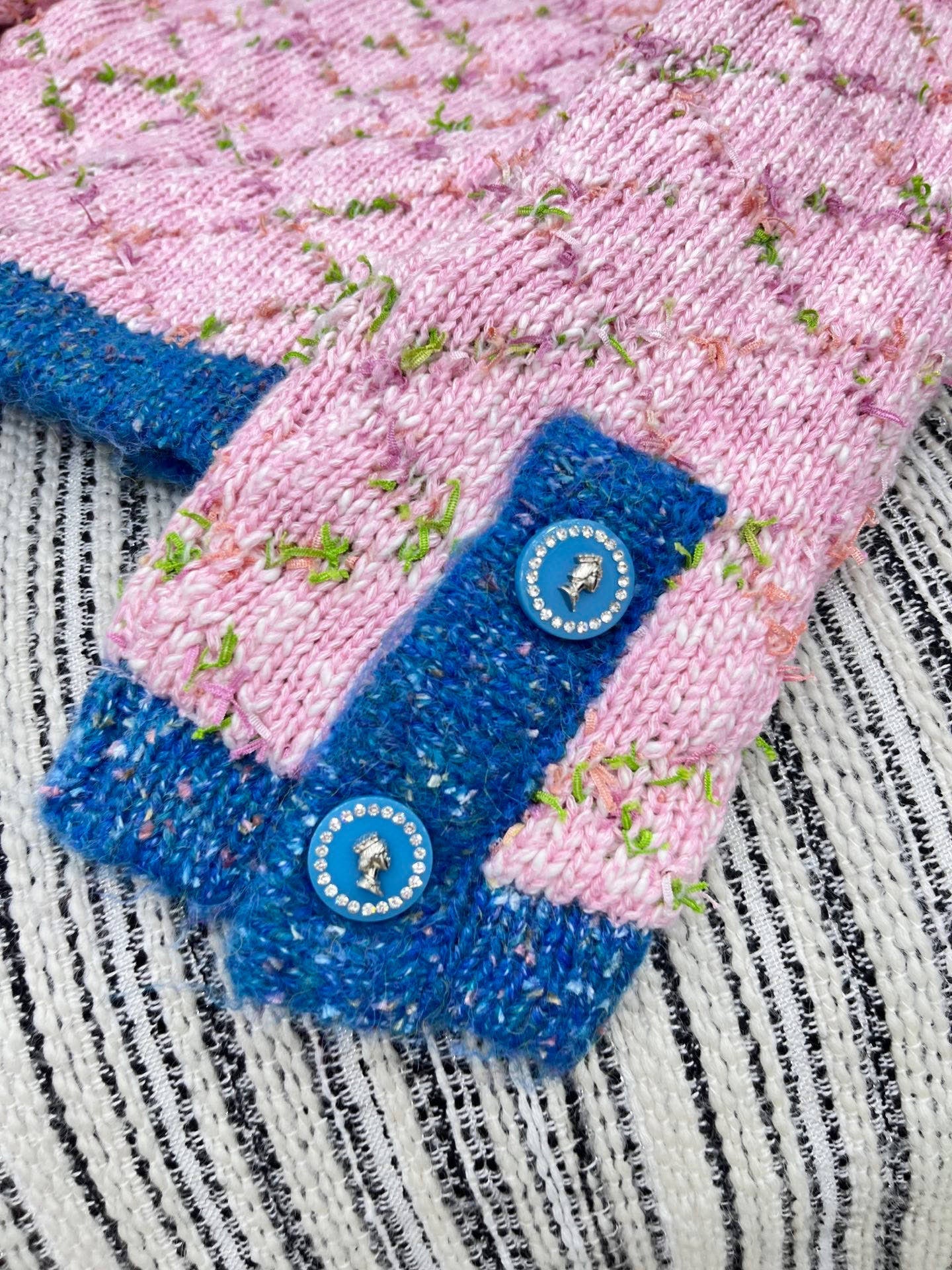 CC 2025 Cardigan Pink Blue Wool 325890
