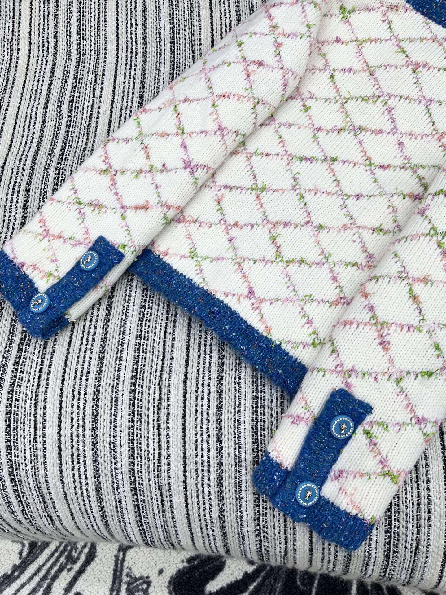 CC 2025 Cardigan Off-white Blue Wool 325889