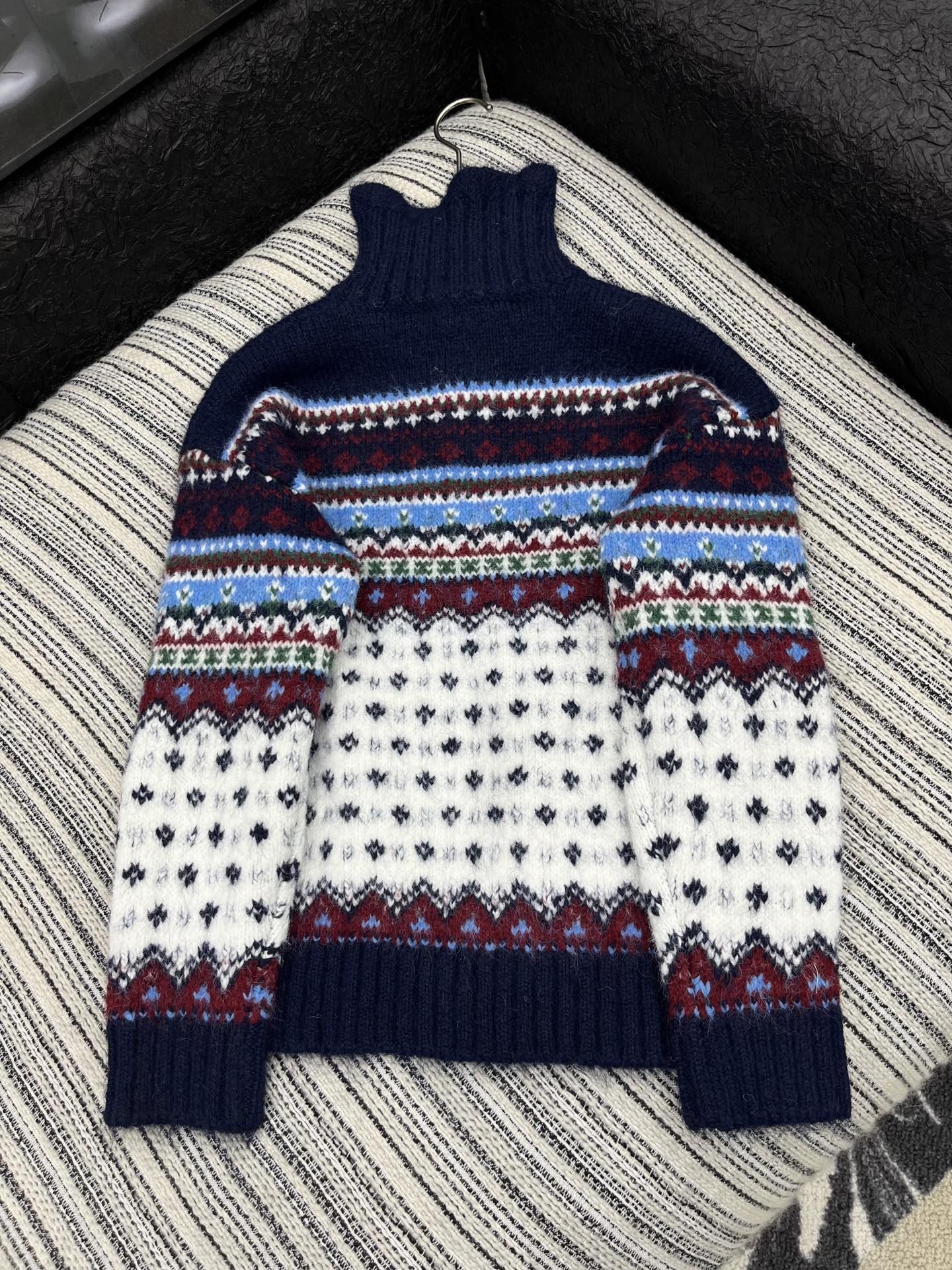 CC 2025 Sweater Navy Blue mix White Wool 325883