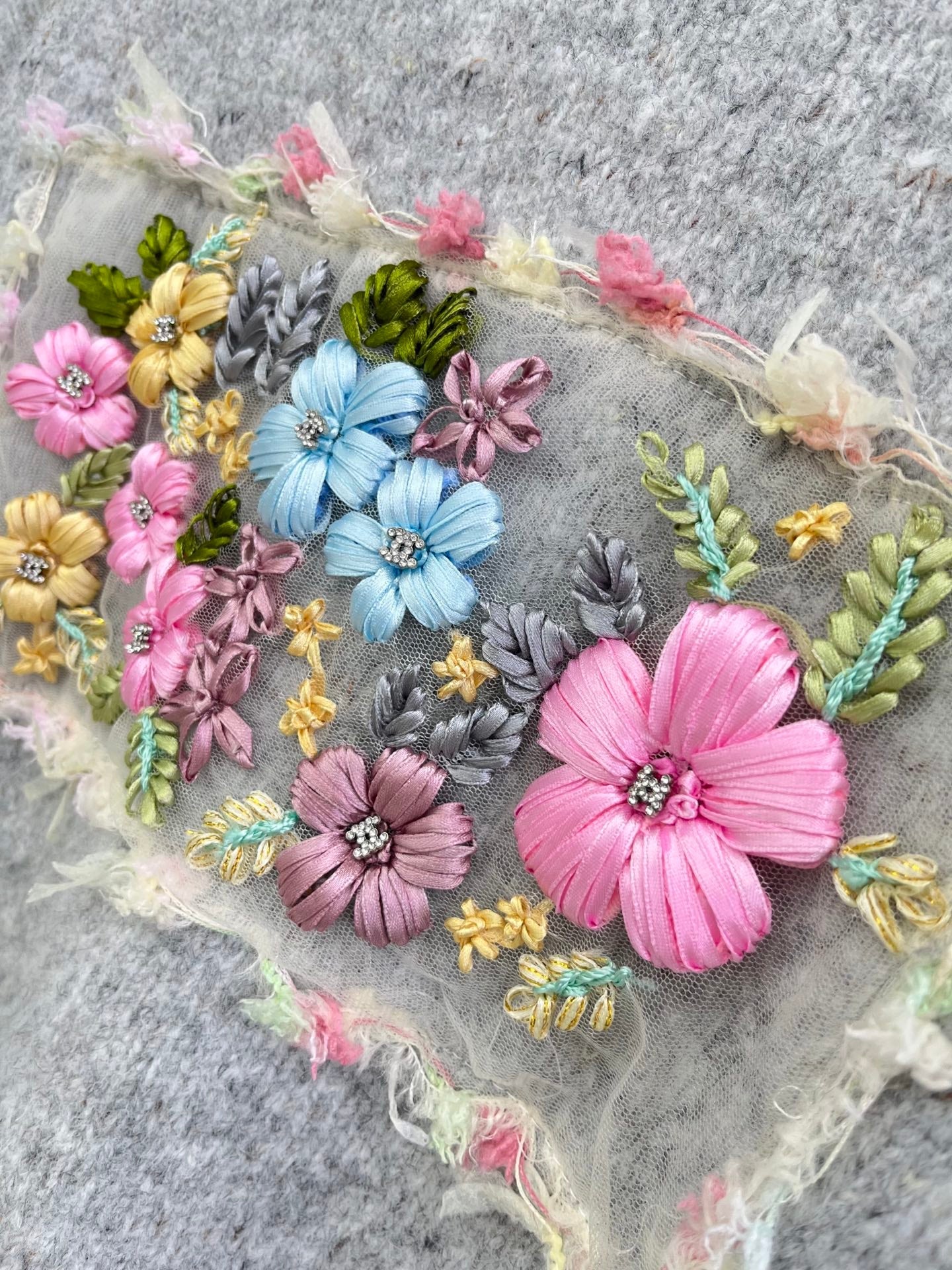 CC 2025 Flower Sweater Gray mix Colors Wool 325844