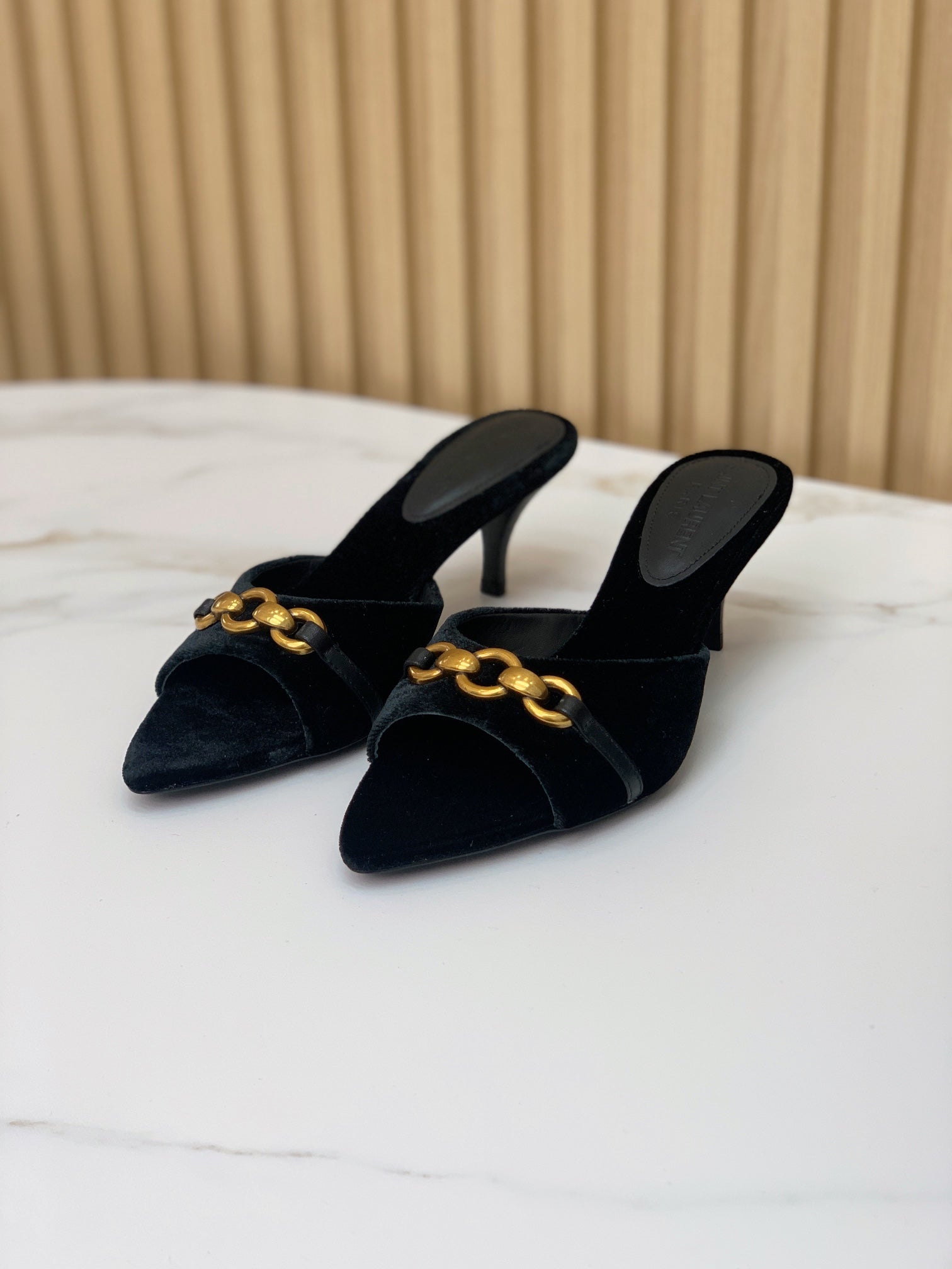 SL CHAIN ATTACH HEELED MULES BLACK VELVET