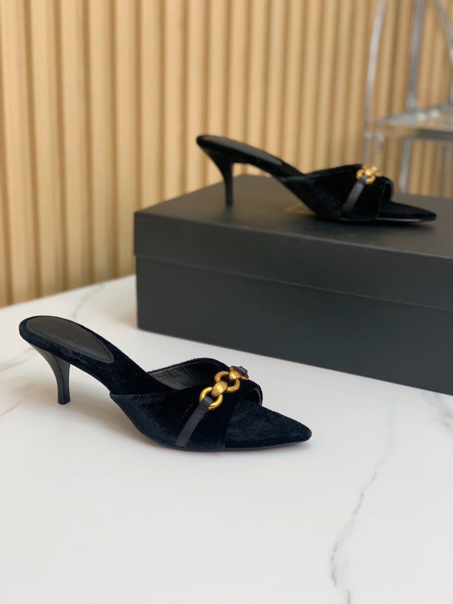 SL CHAIN ATTACH HEELED MULES BLACK VELVET