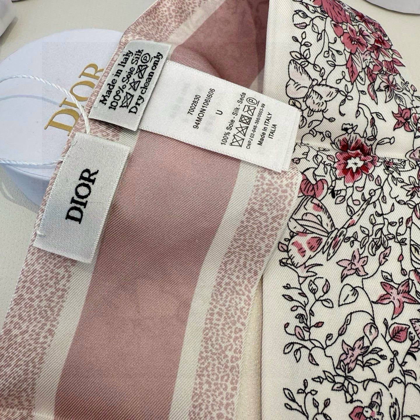 CD Twilly Mini Scarf 105cm Light Pink Mulberry Silk 941924