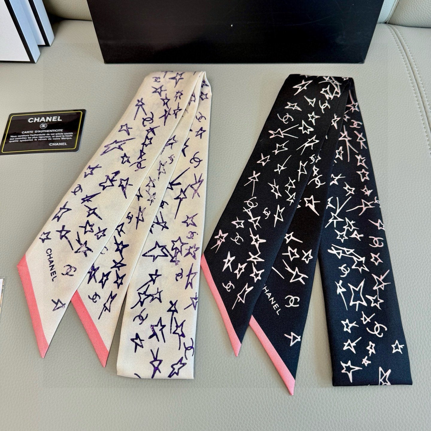 CC  Twilly Mini Star 120cm White Blue Mulberry Silk 941930