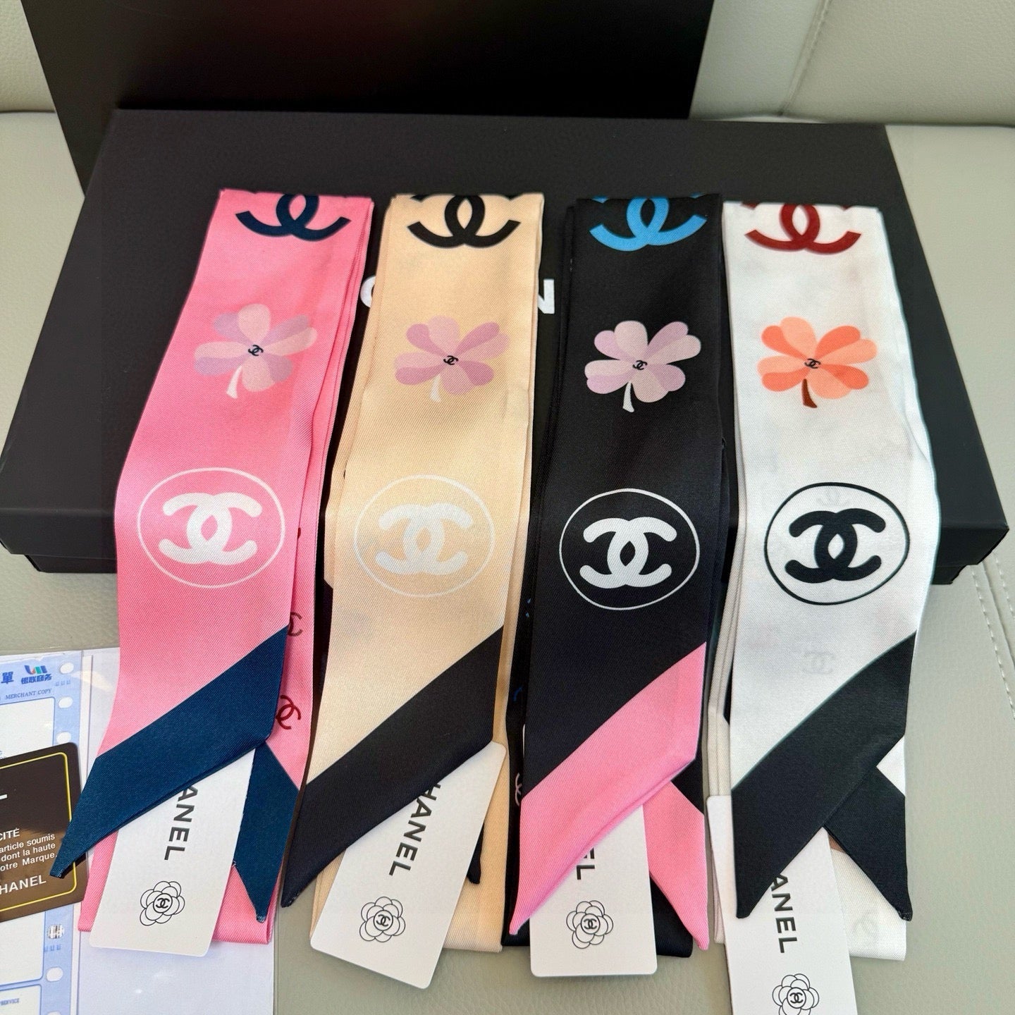 CC  Twilly Mini Star 120cm Pink Mulberry Silk 943503