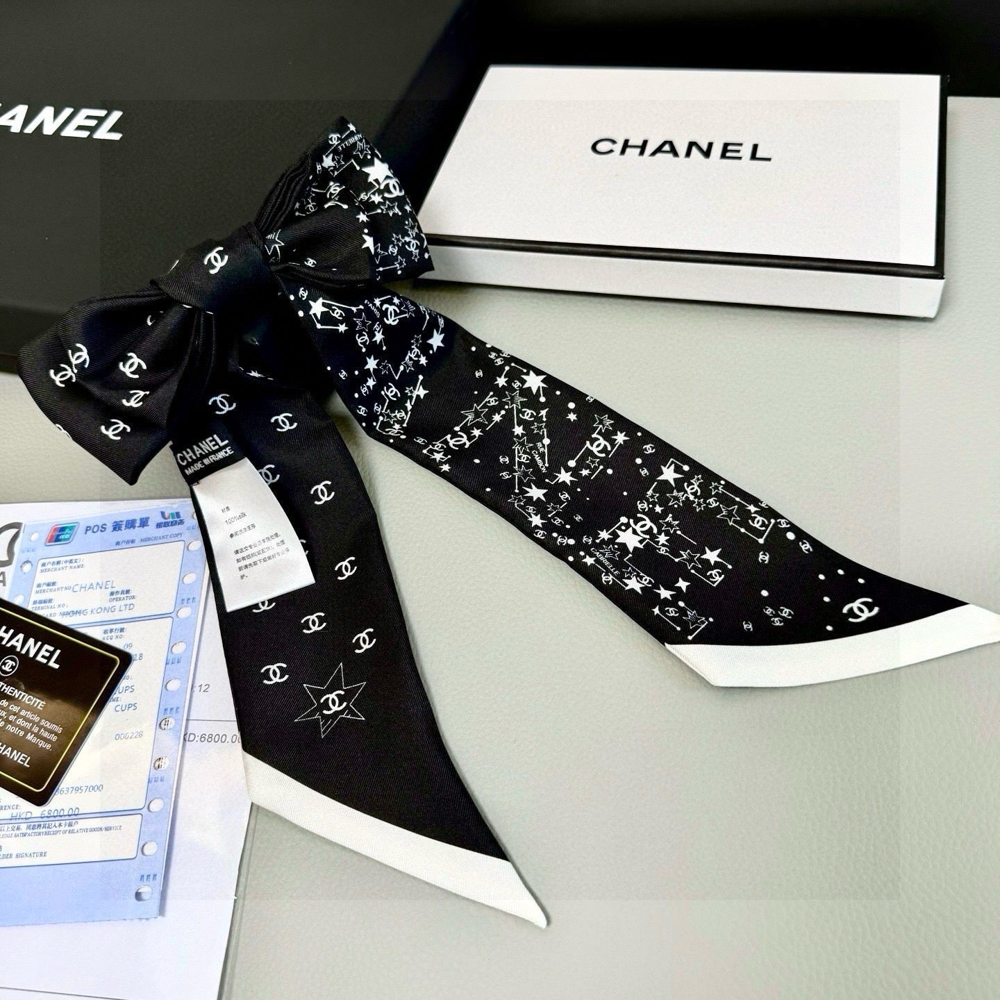 CC  Twilly Mini Star Scarf 120cm Black Mulberry Silk 945724