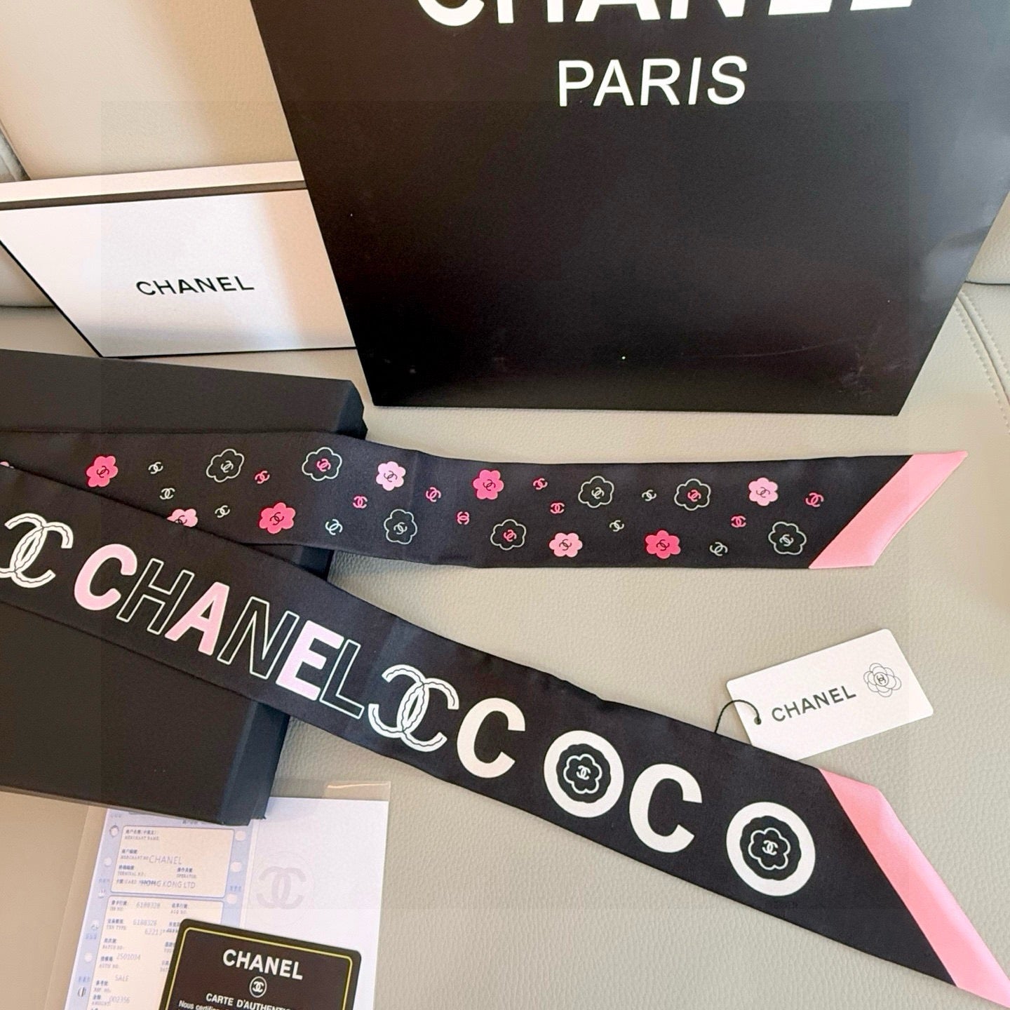 CC  Twilly Mini Scarf 120cm Black Mulberry Silk 949096