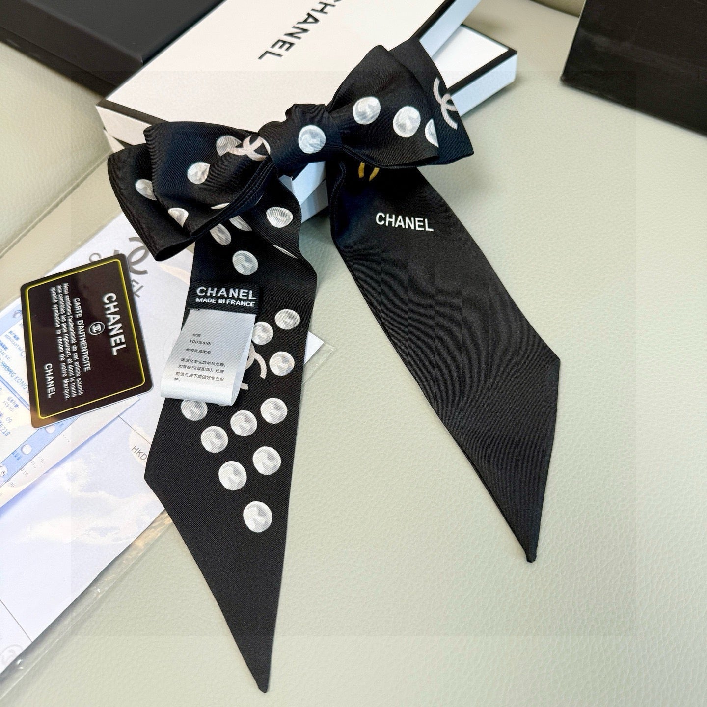 CC  Twilly Mini Scarf 120cm Black White Mulberry Silk 949113