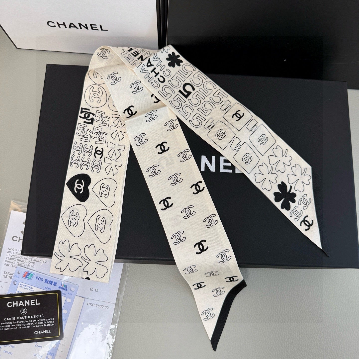 CC  Twilly Mini Scarf 120cm White Mulberry Silk 968851