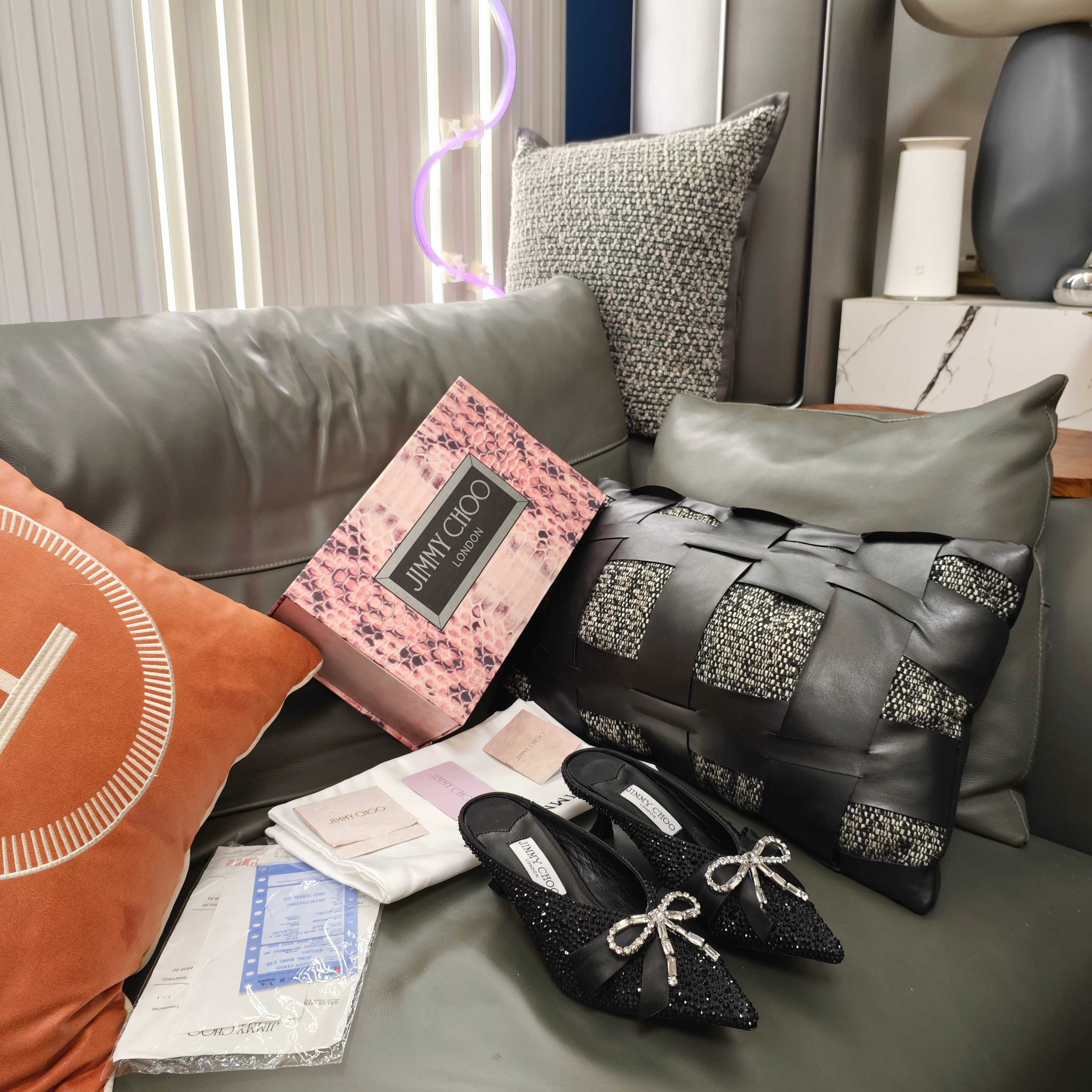 Jimmy 26s Crystal Slipper 45 Black Silk Satin Cowhide 596339