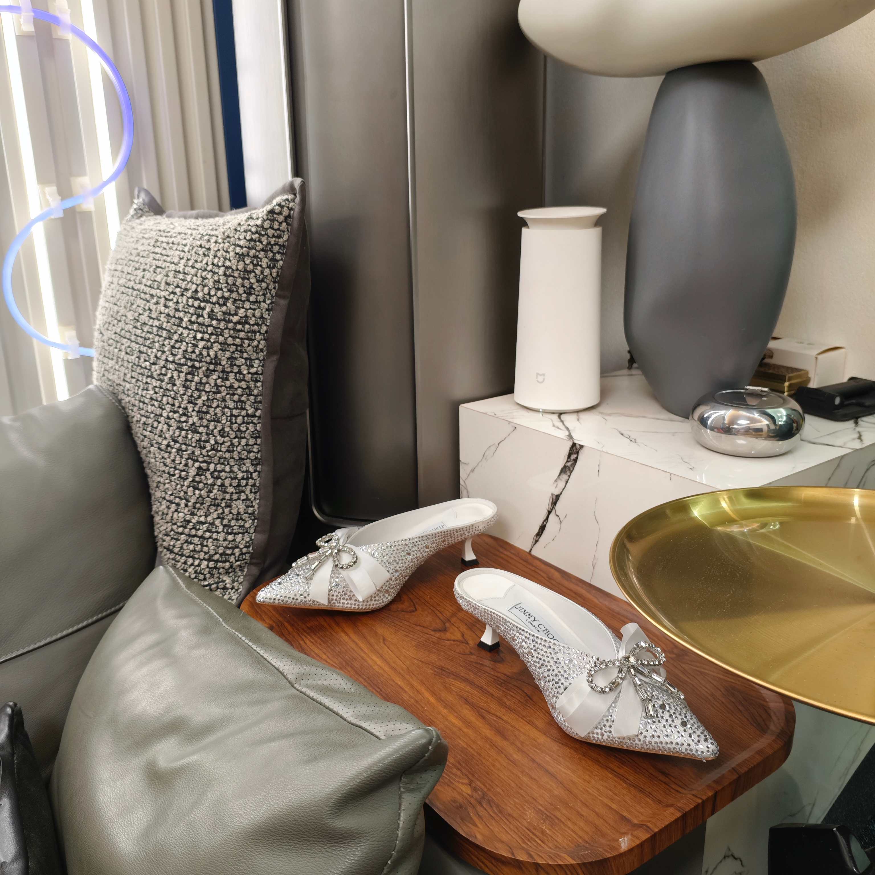 Jimmy 26s Crystal Slipper 45 Sliver Silk Satin Cowhide 596340