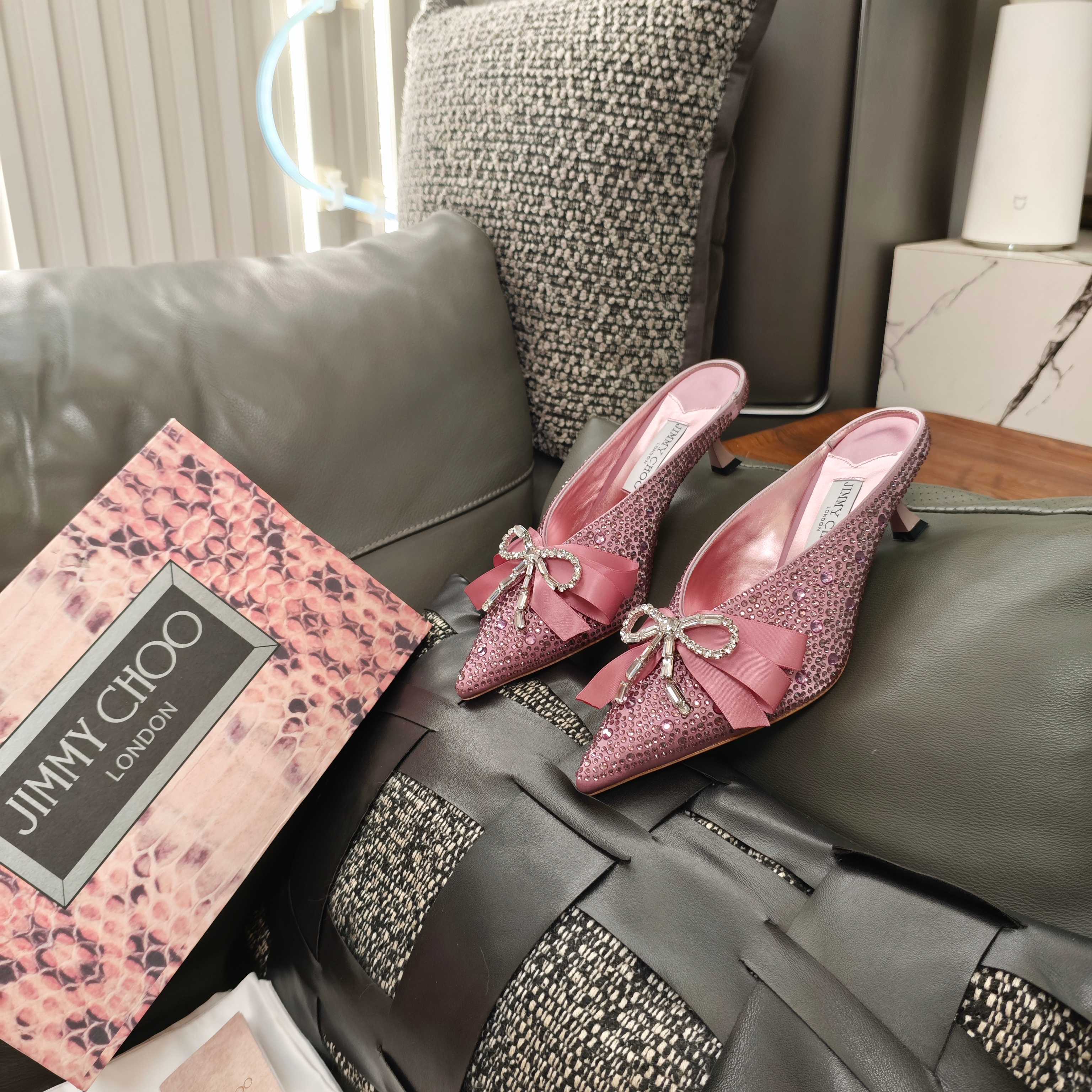 Jimmy 26s Crystal Slipper 45 Pink Silk Satin Cowhide 596341